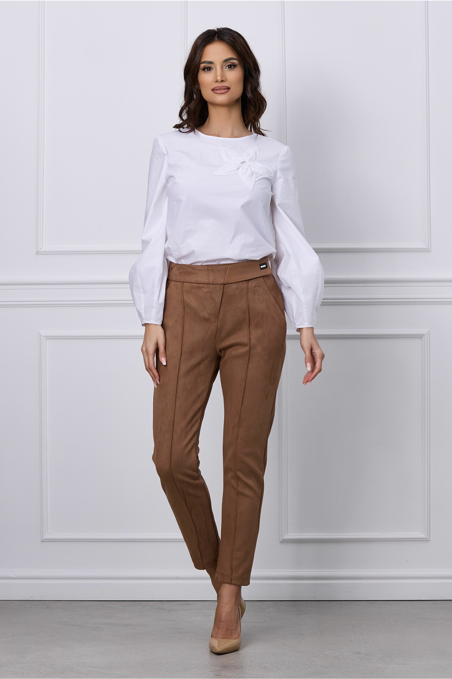 pantaloni-loris-maro-din-catifea-cu-insertii-din-piele-ecologica-1264378-1024492-4