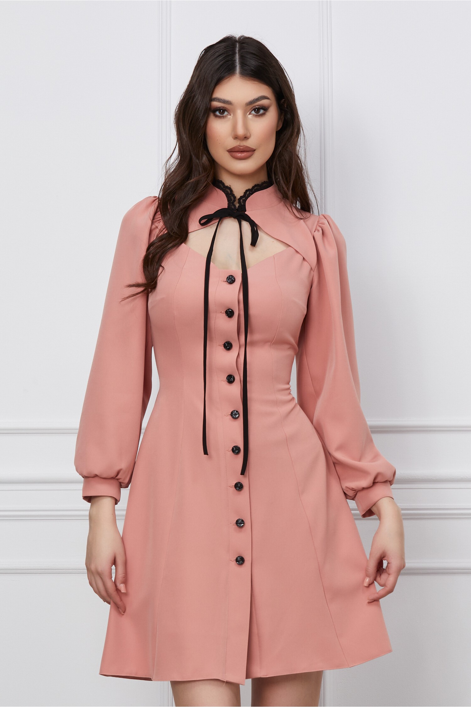 rochie-moze-roz-cu-nasturi-si-dantela-la-guler-1264855-1024030-4