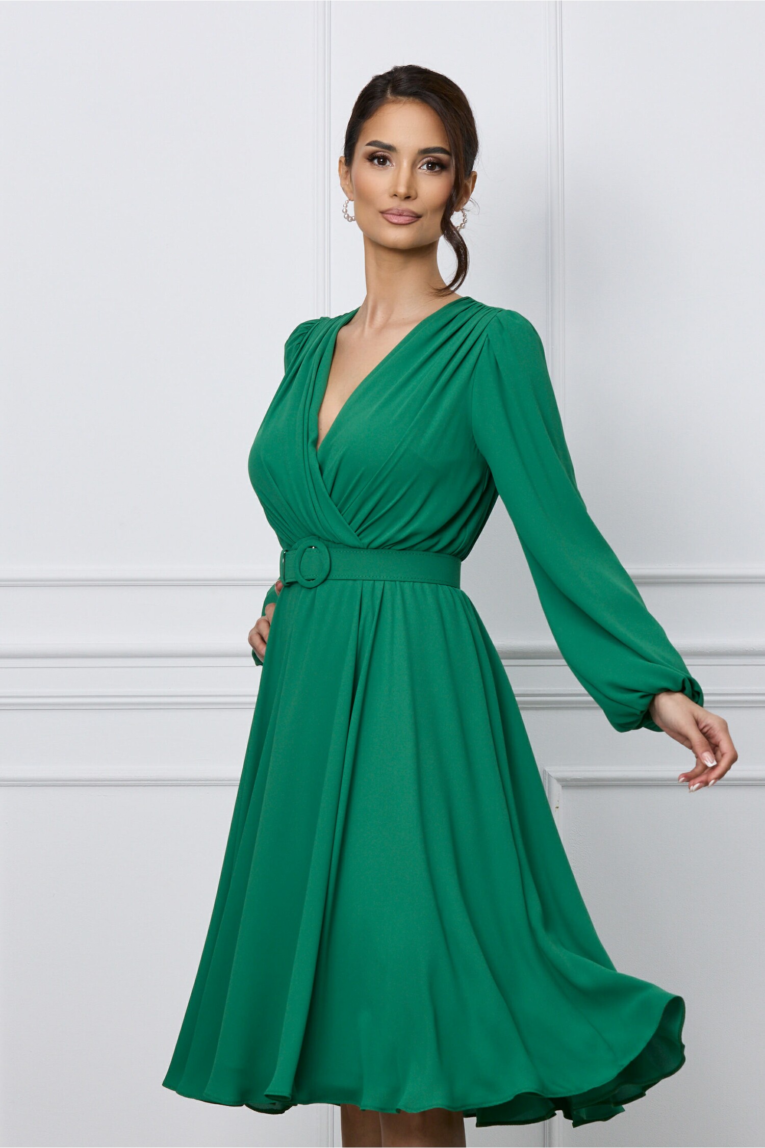 rochie-sorana-verde-din-voal-cu-pliuri-si-curea-in-talie-1266067-1028296-4