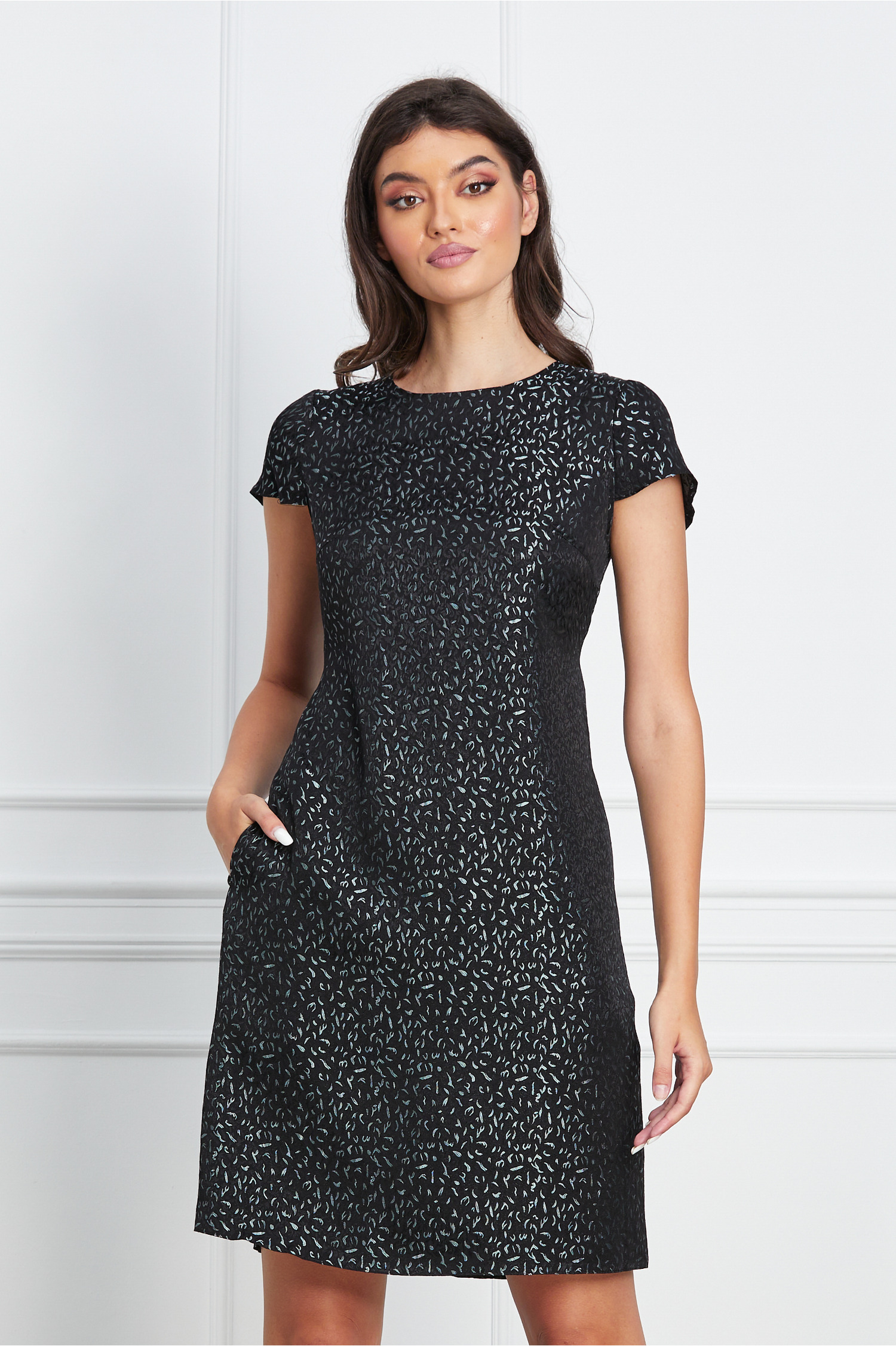 rochie-moze-neagra-cu-imprimeu-lucios-1202120-971552-4
