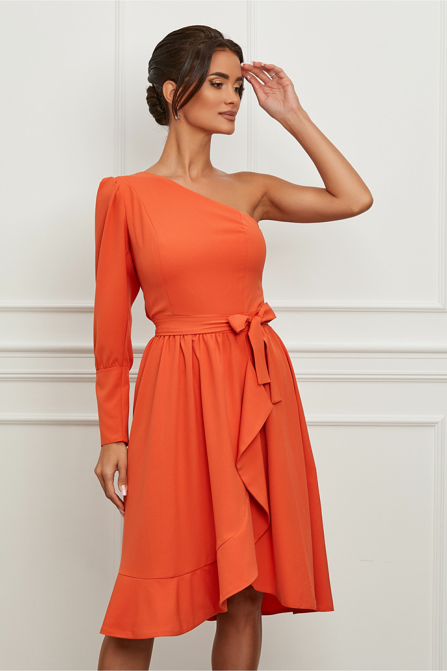 rochie-moze-orange-cu-umarul-gol-si-volan-pe-fusta-1152860-930977-4