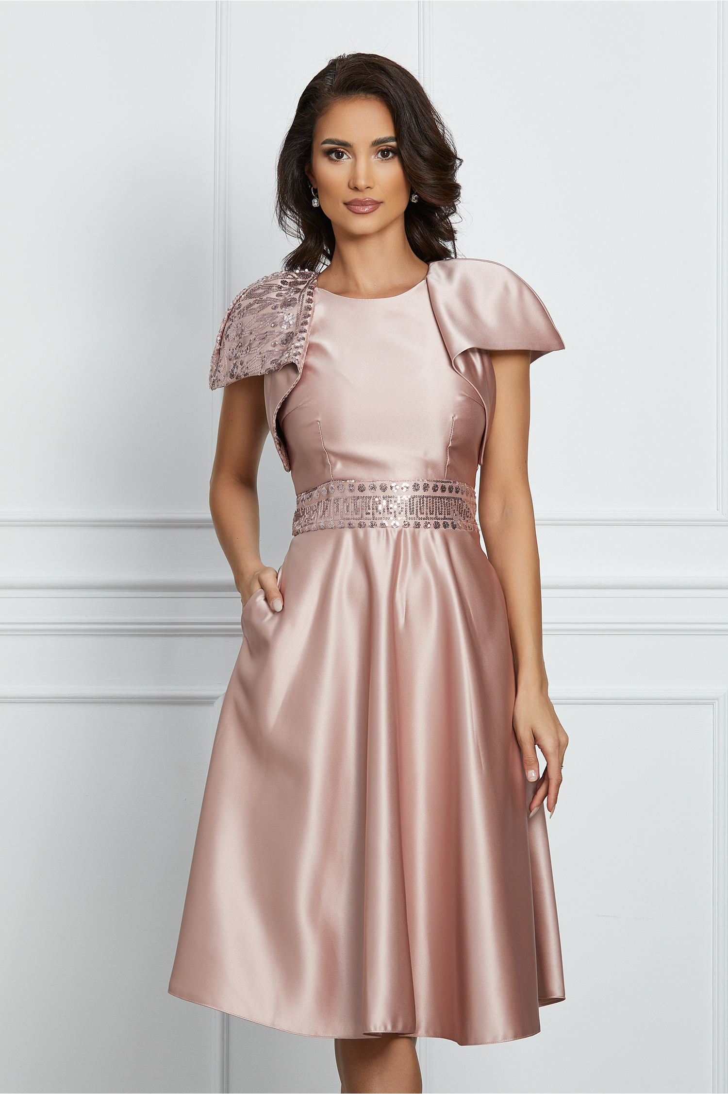 rochie-moze-rose-cu-paiete-in-talie-si-pe-maneca-1175519-947627-4