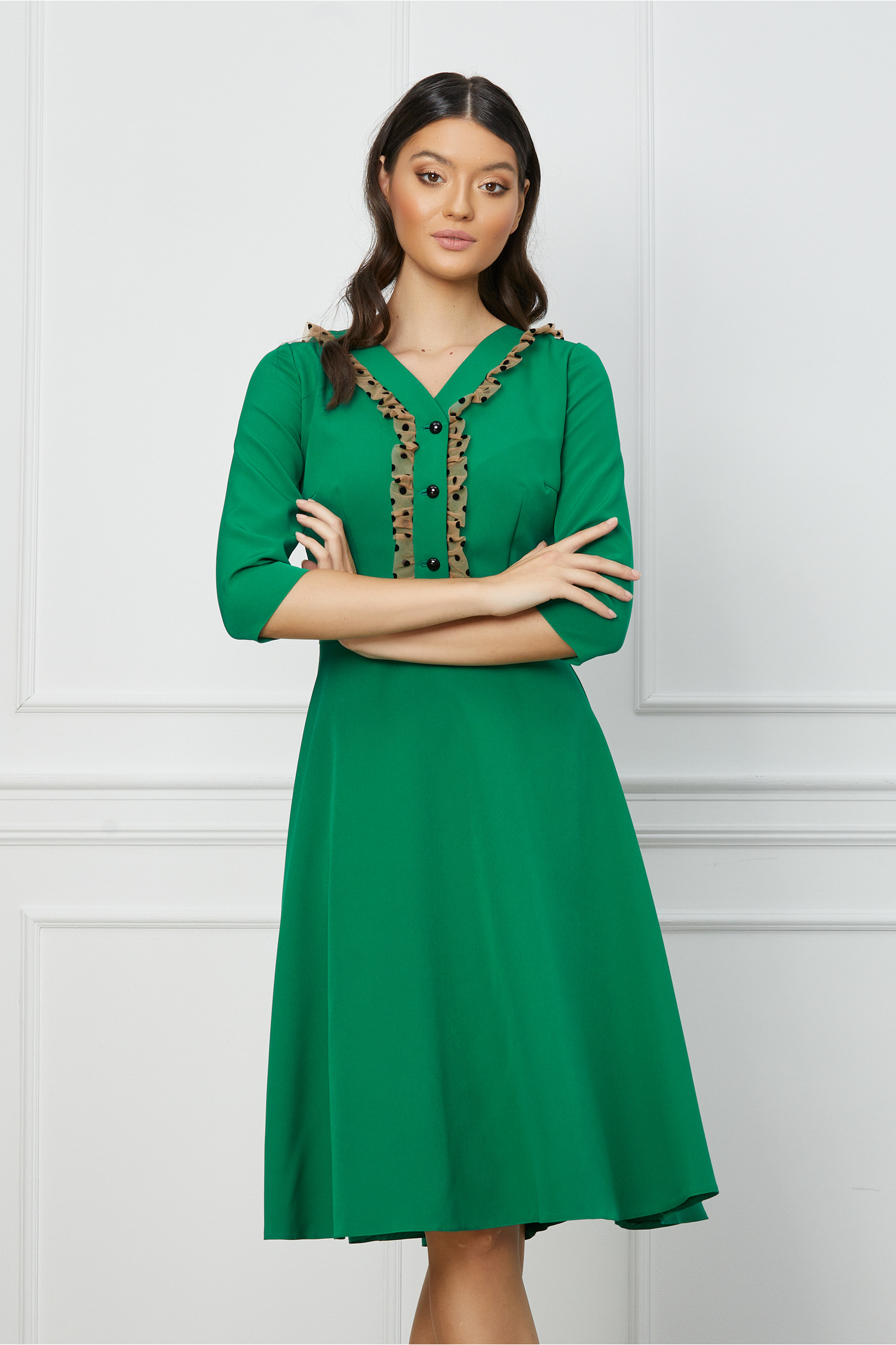 rochie-moze-verde-cu-volanas-si-nasturi-la-bust-1218063-983700-4