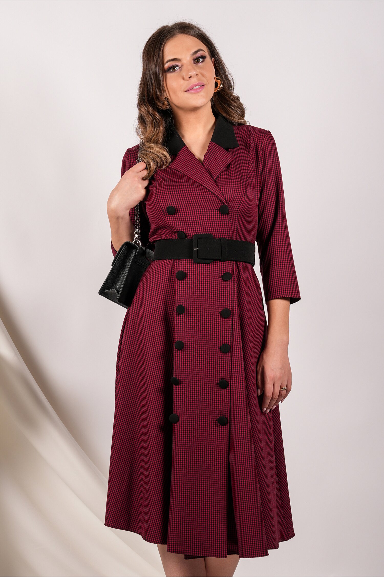 rochie-miruna-tip-sacou-rosie-cu-carouri-negre-si-curea-in-talie-1223838-989865-4