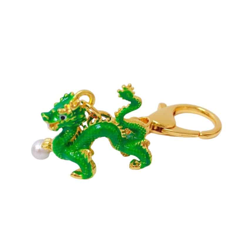 Amuleta-cu-Dragonul-verde-2024-2