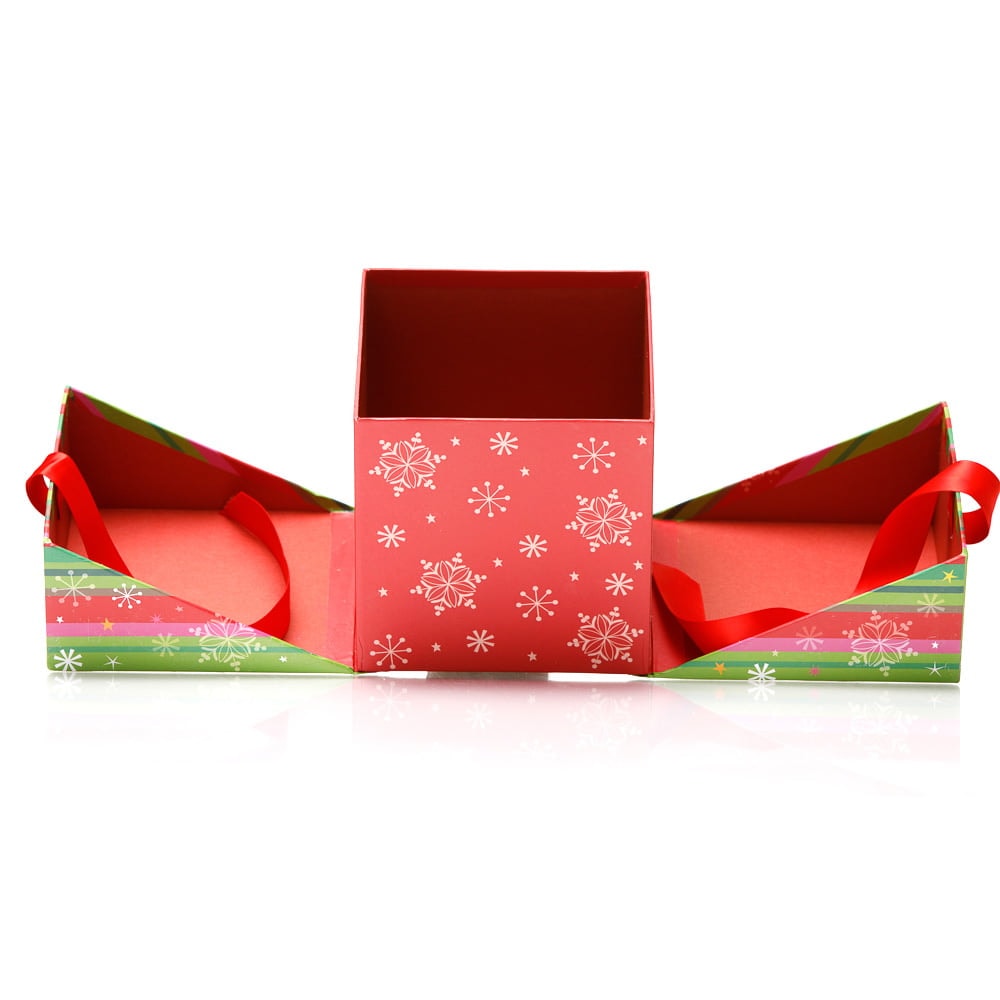Set-2-cutii-patrate-de-Craciun-model-fulgi-de-nea-2-craftup.ro_
