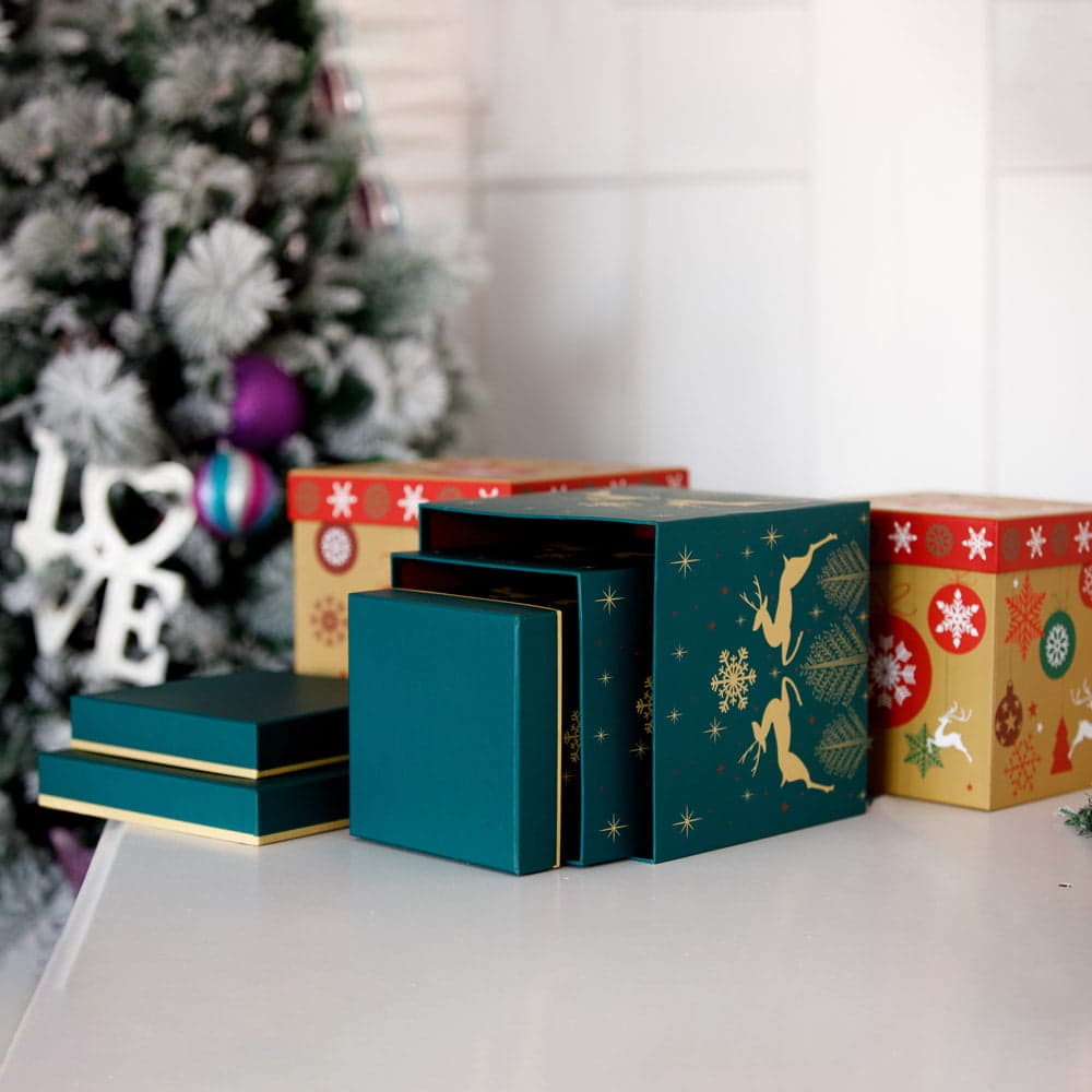 Set-3-cutii-patrate-de-Craciun-mix-1-craftup.ro_