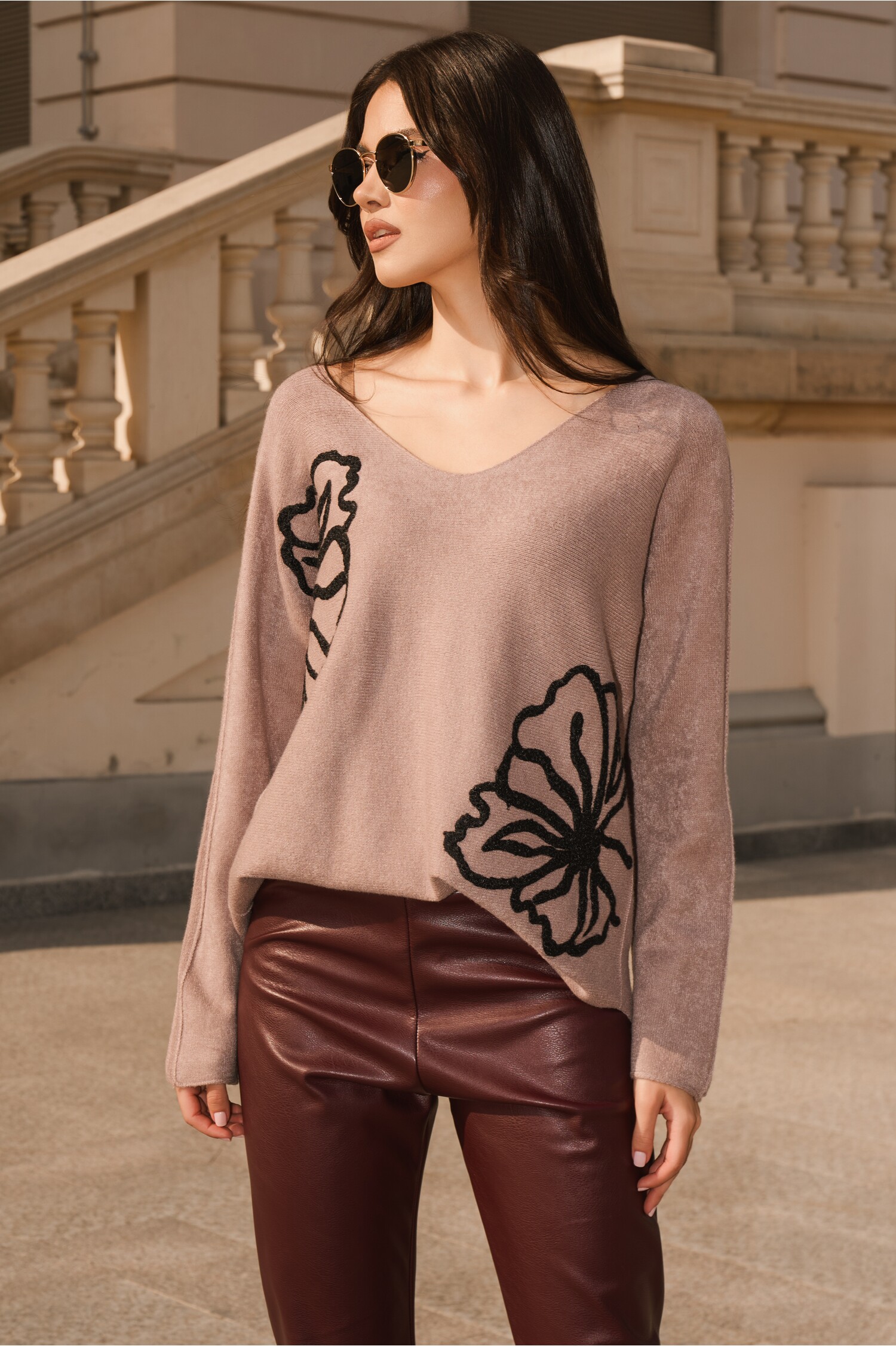 bluza-casual-din-tricot-bej-cu-motive-florale-in-relief-1335953-1084298-4