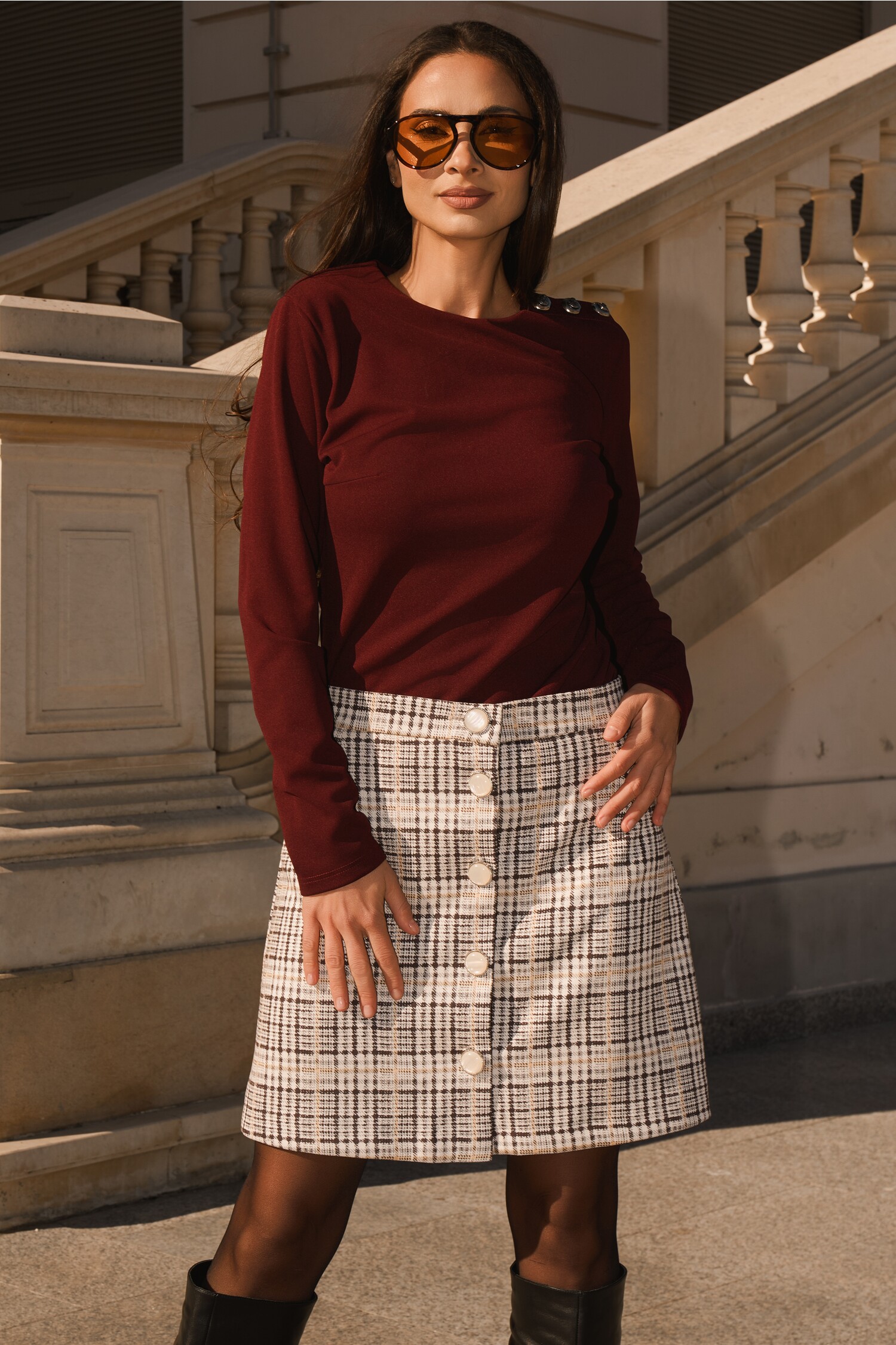 bluza-dy-fashion-casual-din-jerse-burgundy-cu-nasturi-pe-umar-1338638-1085336-4