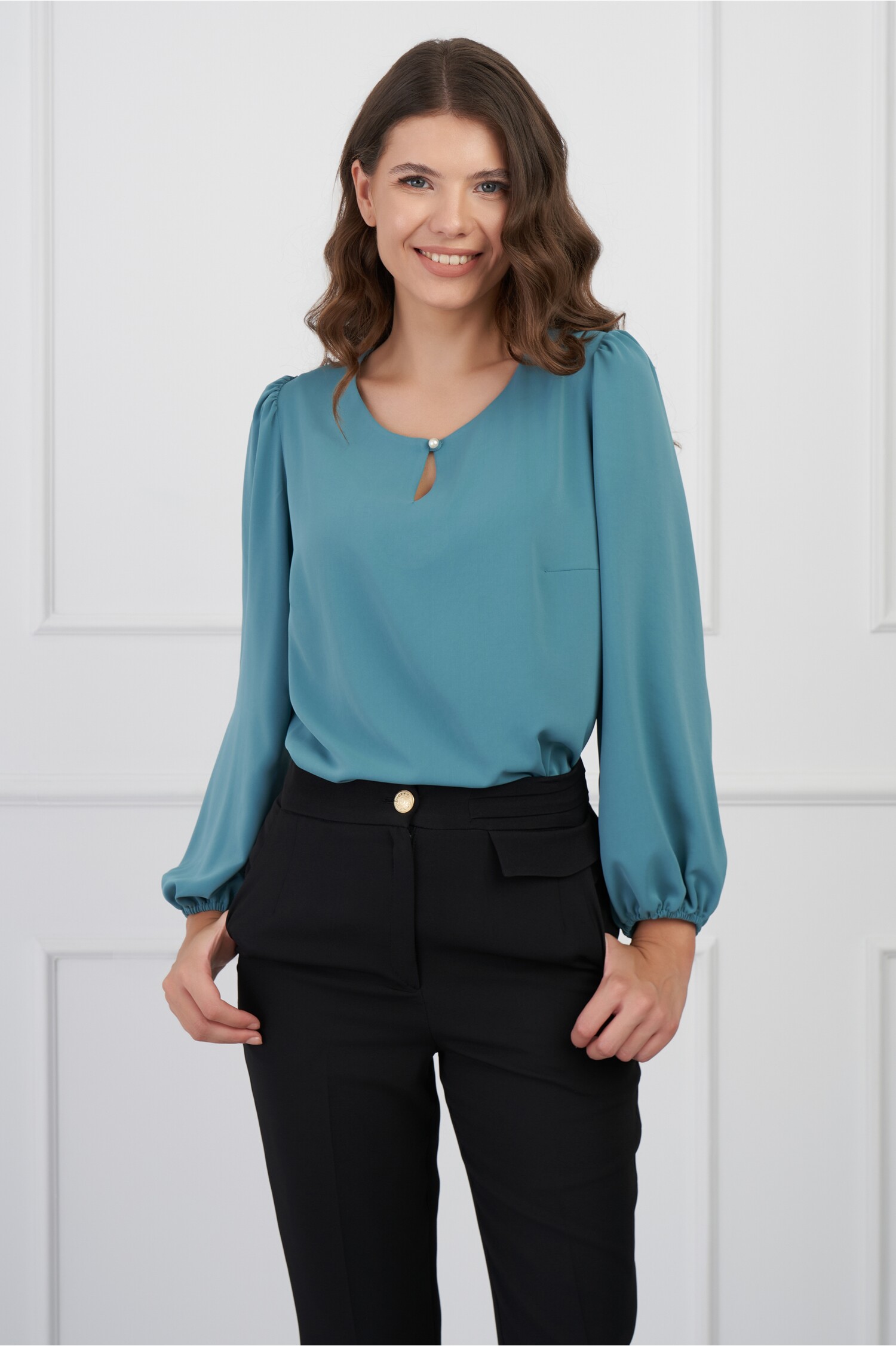 bluza-dy-fashion-verde-mint-si-nasture-la-decolteu-1320725-1068872-4