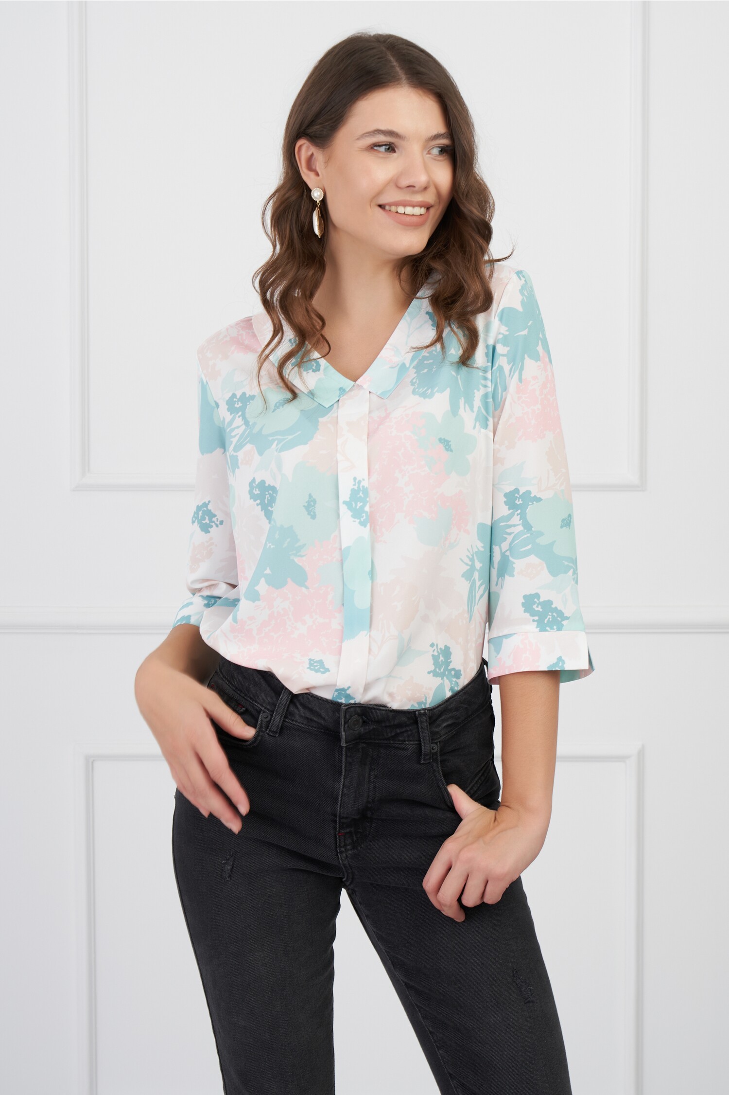 bluza-ivonne-alba-cu-imprimeu-verde-mint-si-roz-1319588-1068602-4