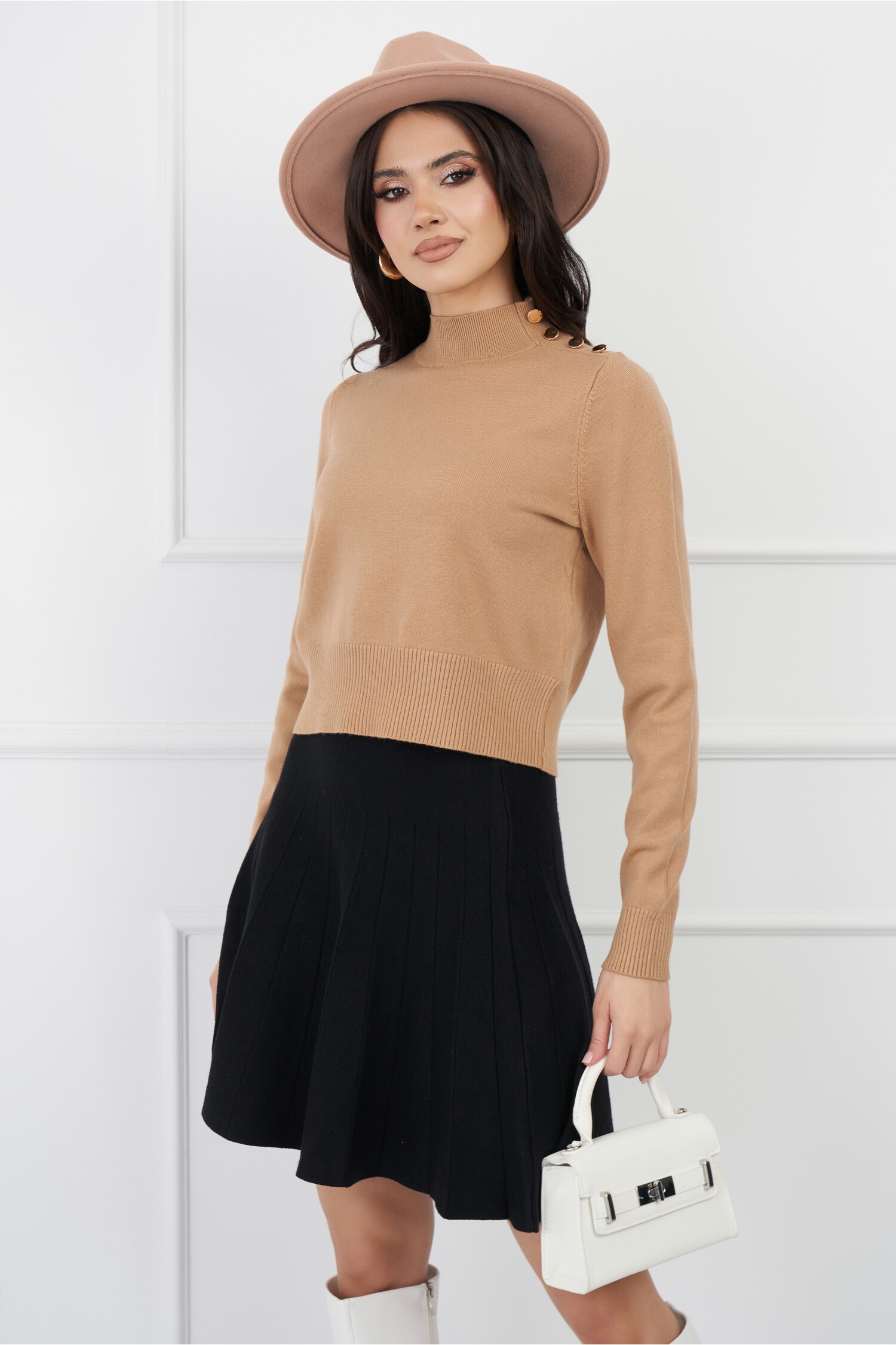 bluza-mara-crem-cu-nasturi-decorativi-1326401-1073933-4