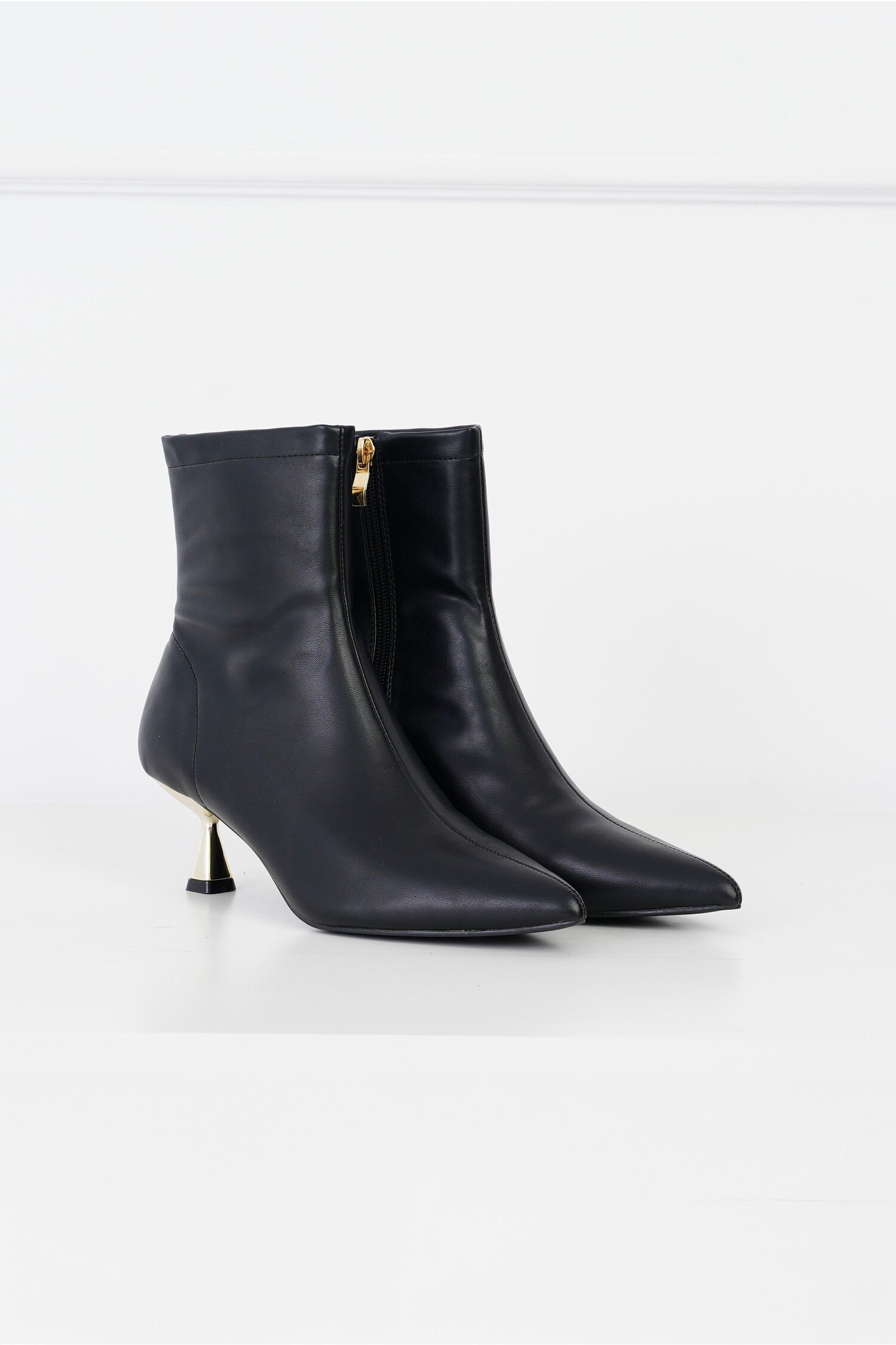 botine-elegante-din-piele-ecologica-negre-cu-toc-mic-auriu-1335452-1081607-4