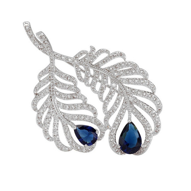 brosa-dama-cu-pietre-albastre-mildred8386127