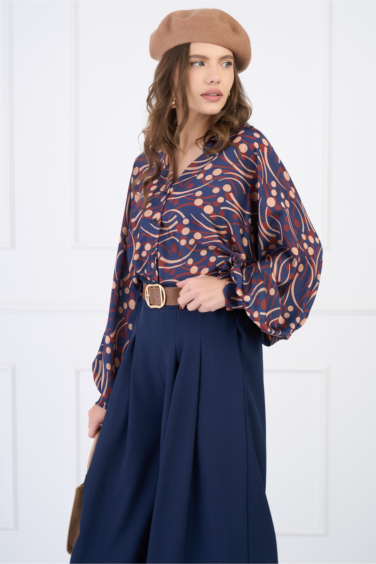 camasa-din-satin-bleumarin-cu-imprimeu-bordo-1332116-1080605-4