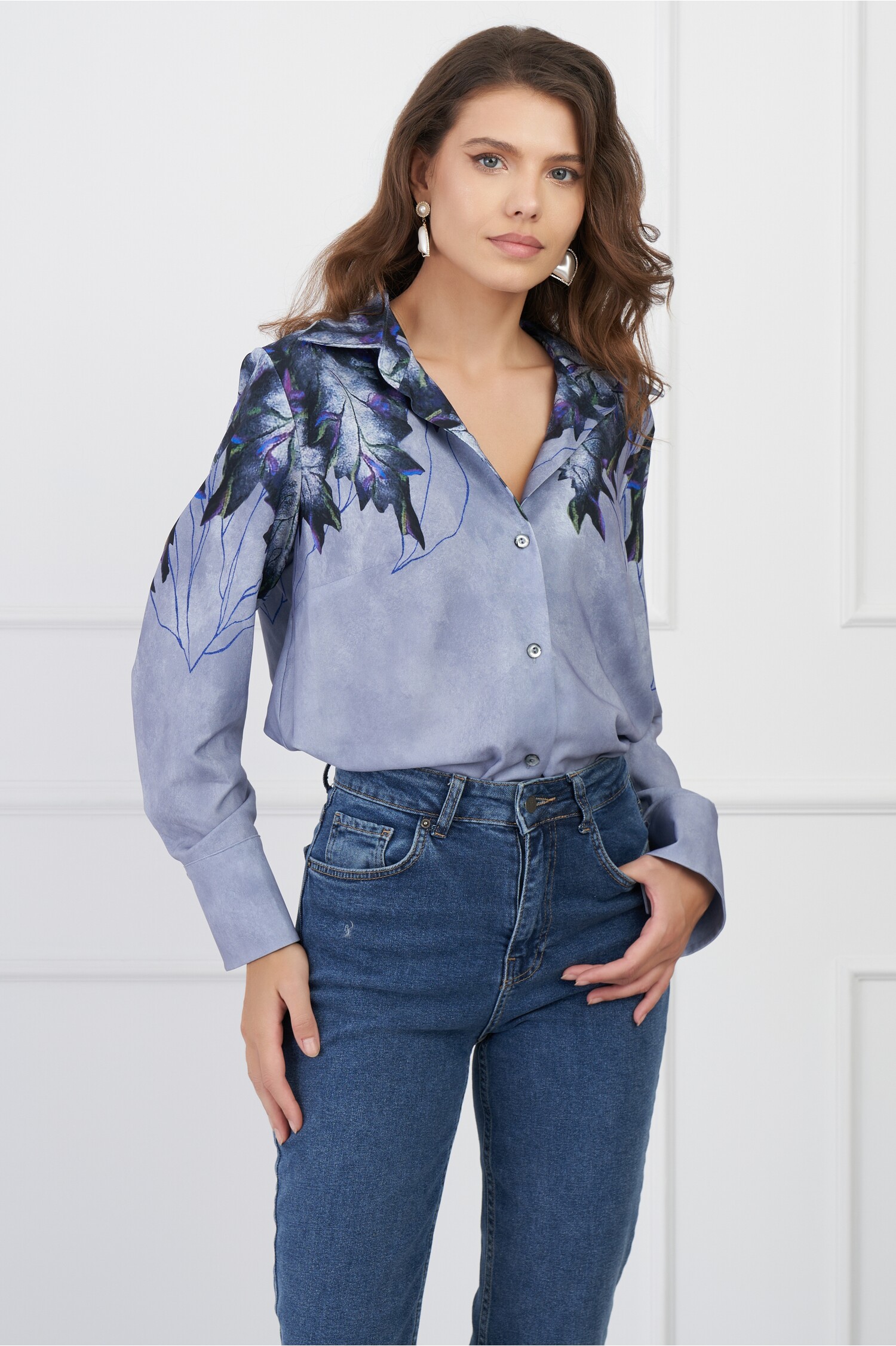 camasa-mira-gri-cu-imprimeu-mov-la-bust-1324112-1070957-4