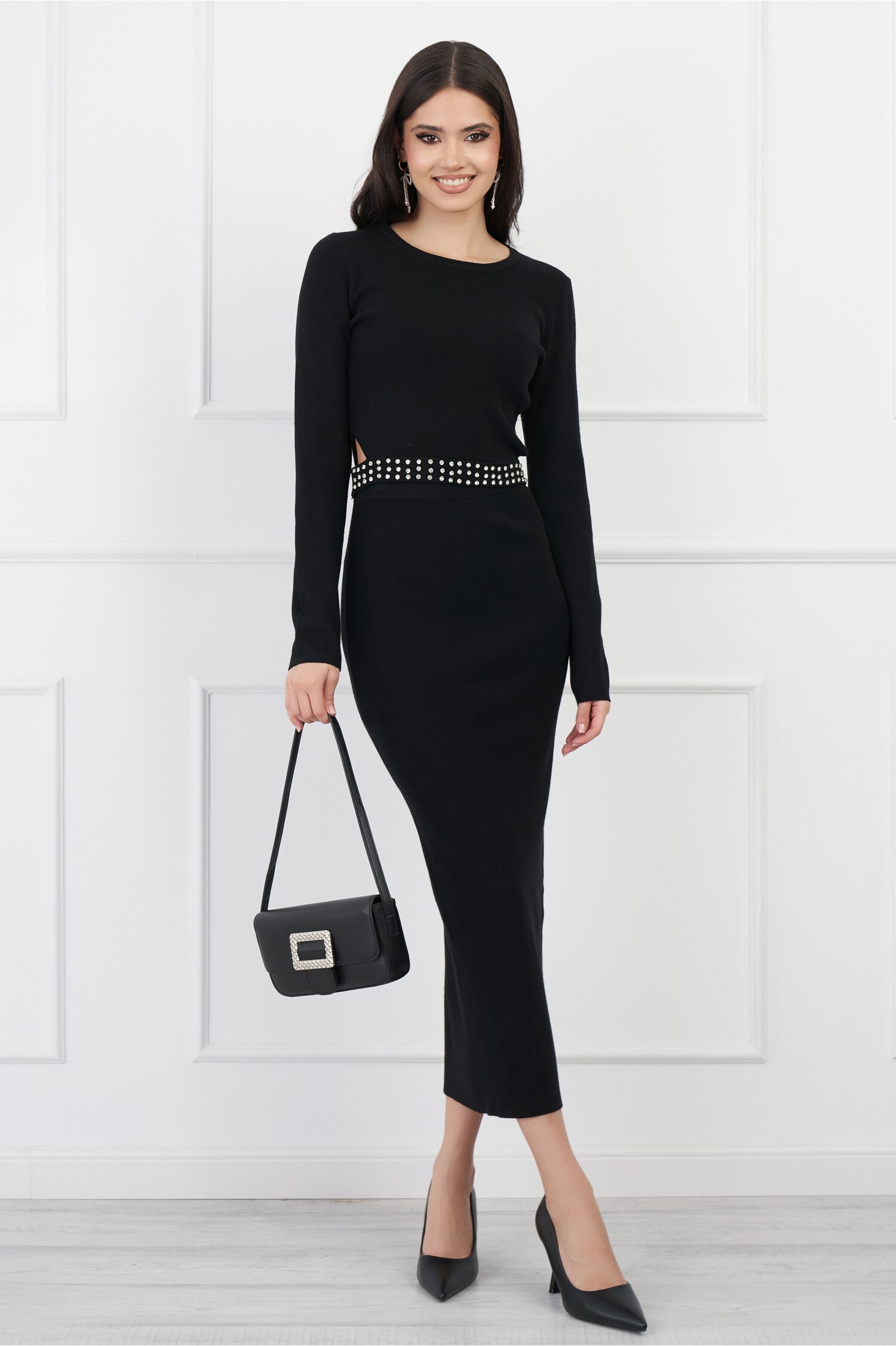 compleu-anemona-negru-din-tricot-cu-strasuri-in-talie-1326464-1074098-4