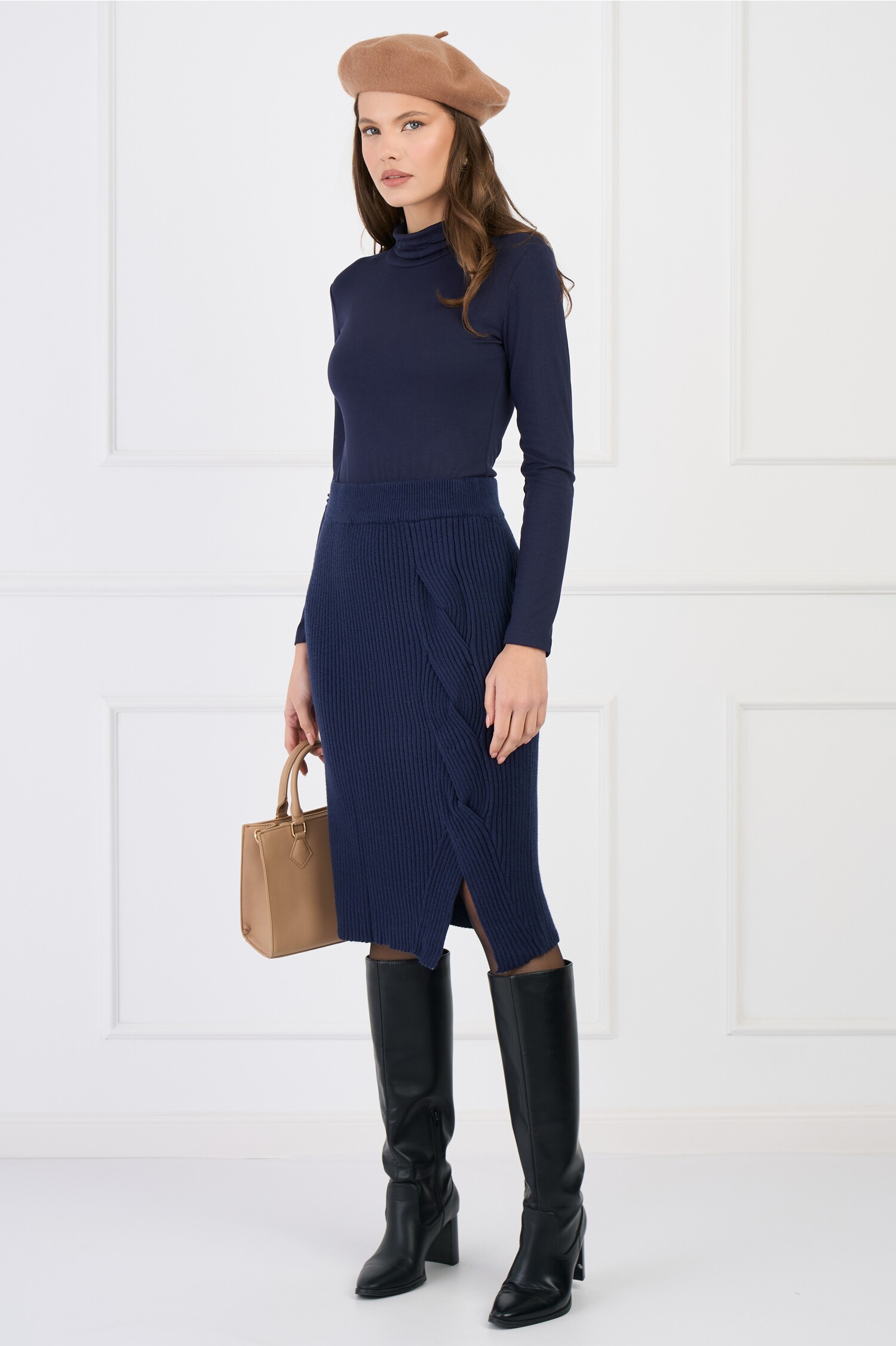 fusta-casual-din-tricot-reiat-bleumarin-cu-crepeu-si-model-impletit-1336850-1083440-4