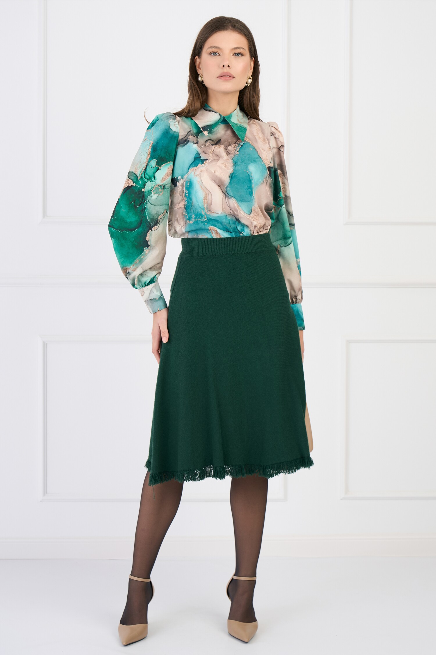 fusta-casual-midi-din-tricot-verde-cu-franjuri-la-baza-1336736-1082201-4