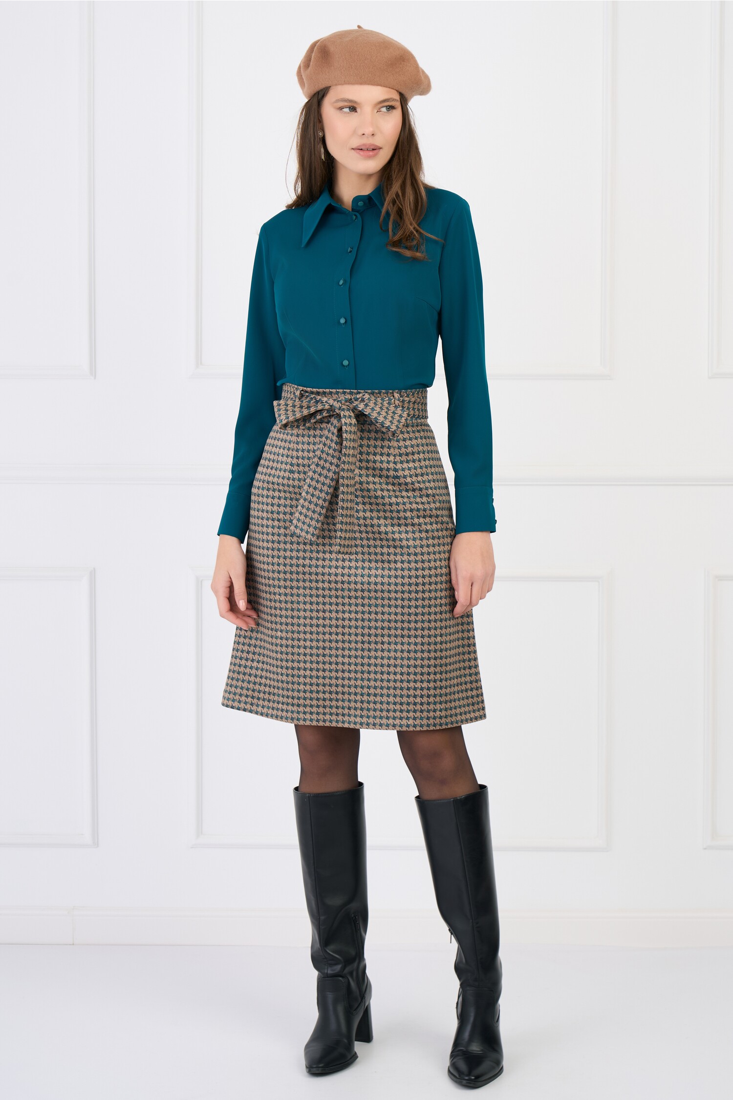 fusta-dy-fashion-office-din-stofa-catifelata-turcoaz-cu-carouri-bej-si-cordon-in-talie-1334792-1082375-4