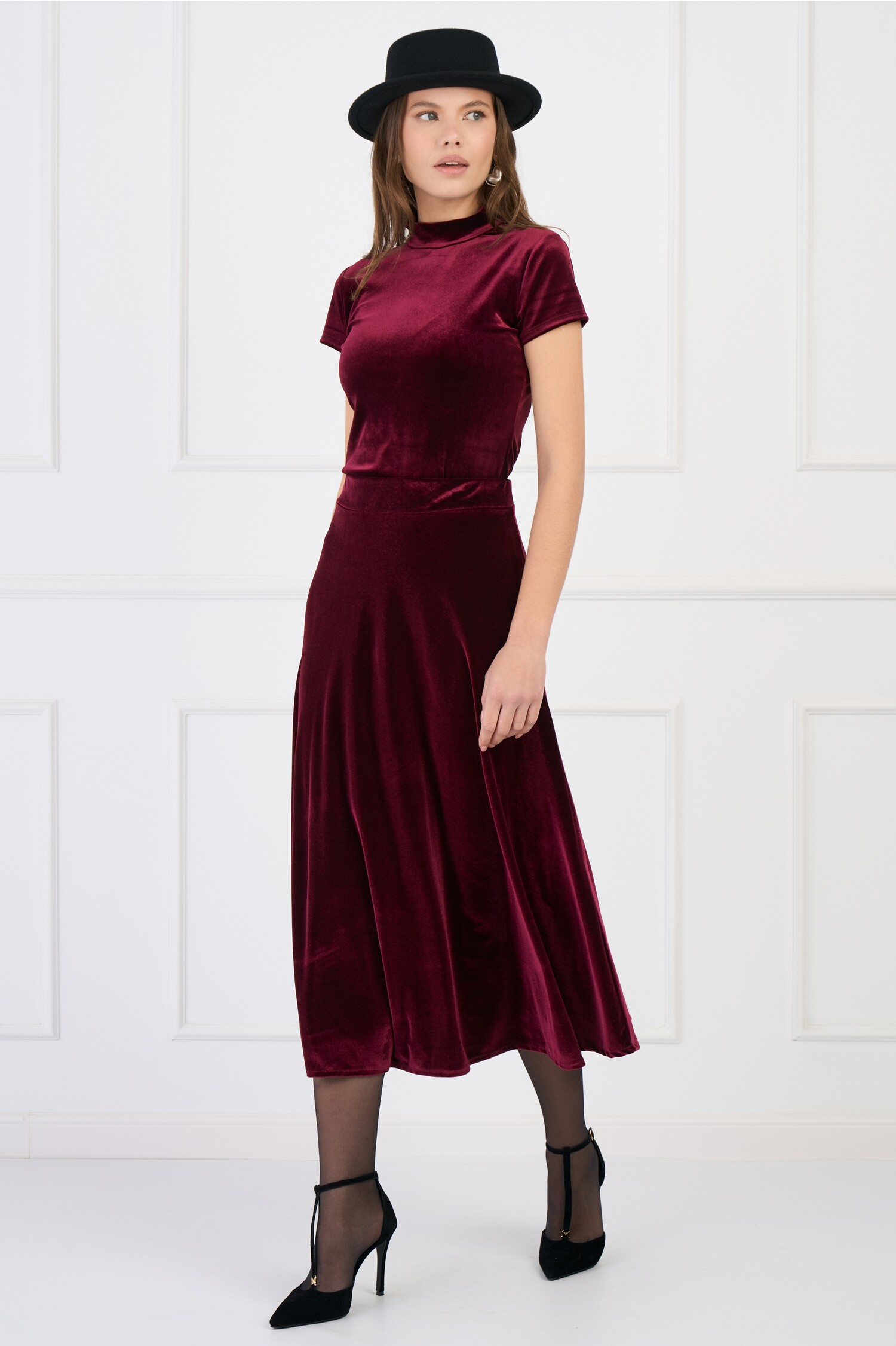 fusta-eleganta-midi-din-catifea-bordo-cu-croi-clos-1336532-1083557-4