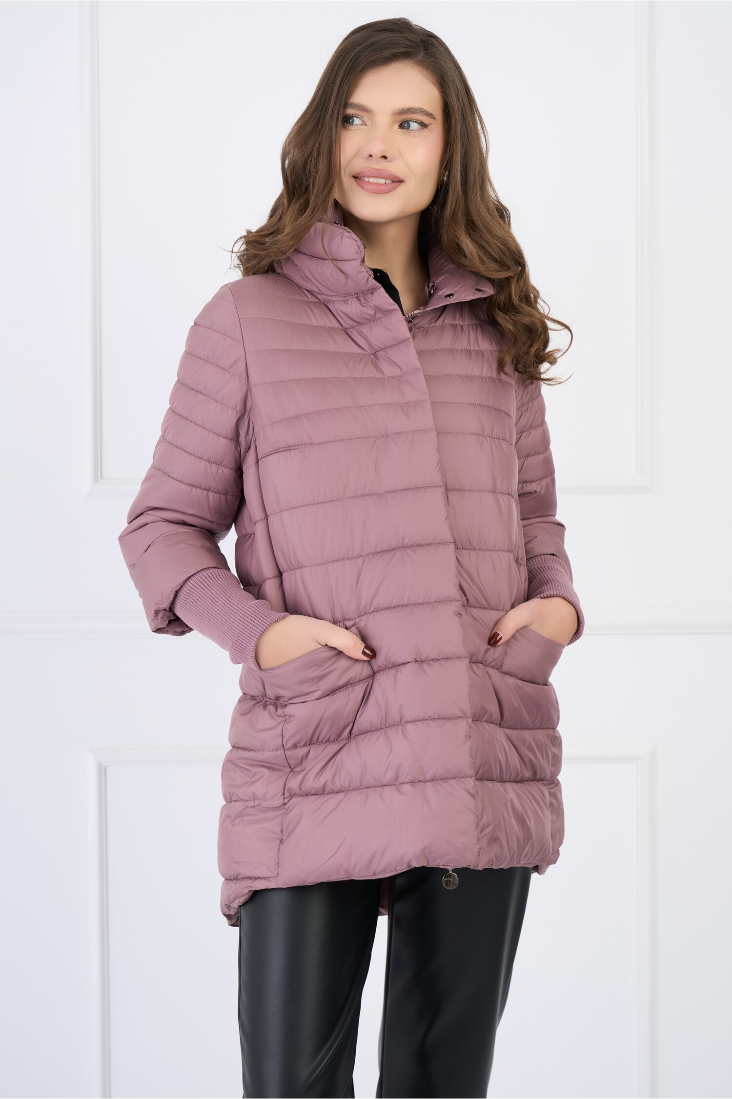 geaca-carla-din-fas-roz-matlasata-cu-maneci-din-tricot-1331447-1079684-4