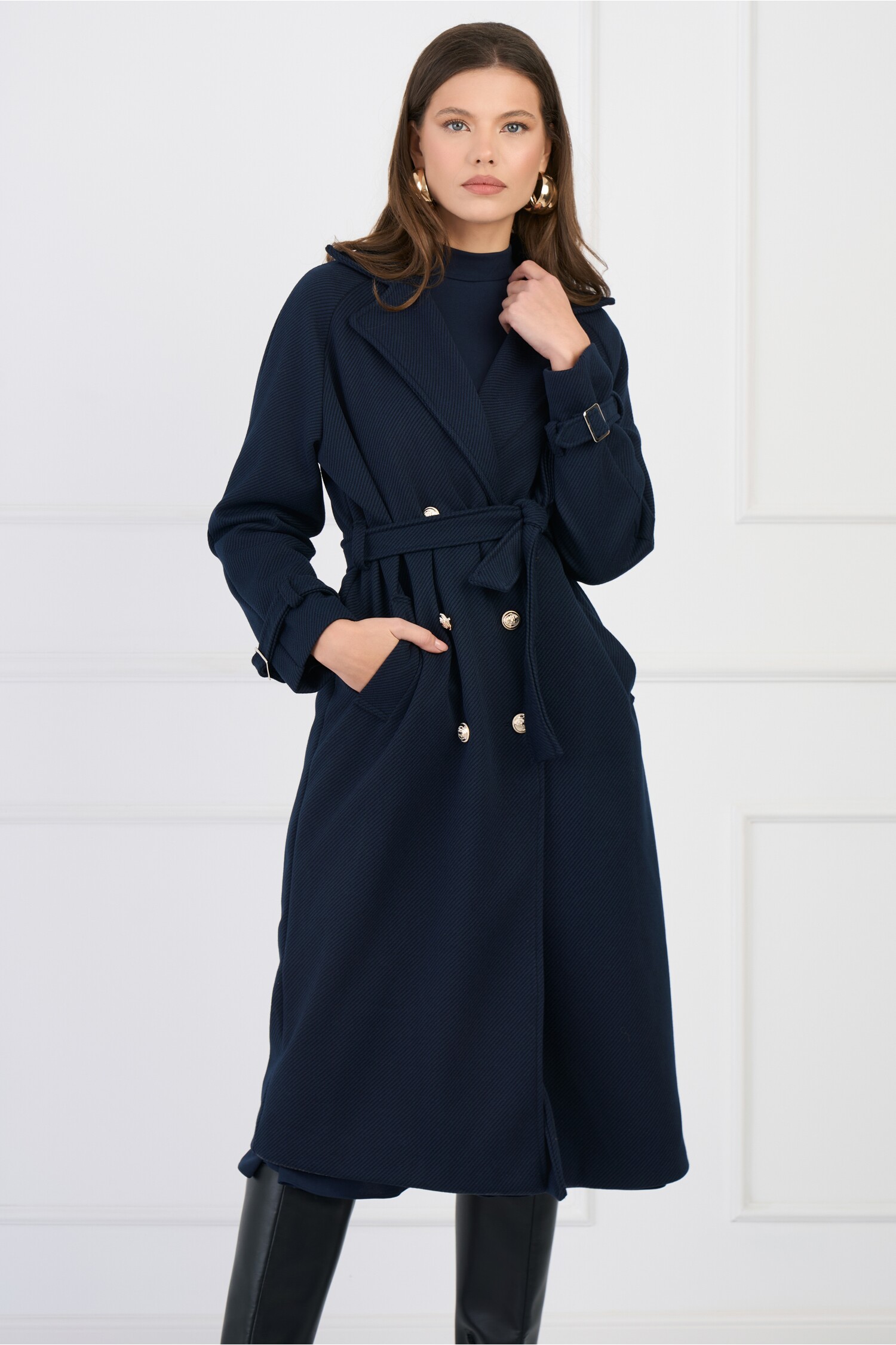 palton-lung-elegant-din-stofa-bleumarin-cu-nasturi-si-cordon-in-talie-1336349-1083098-4