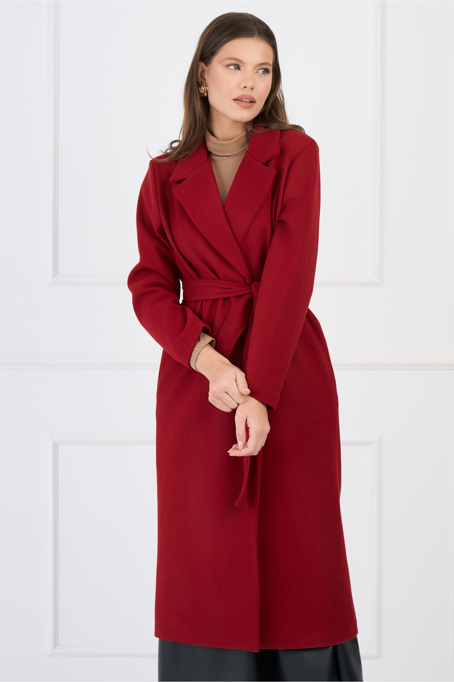 palton-lung-elegant-din-stofa-burgundy-cu-buzunare-si-cordon-in-talie-1336625-1083038-4