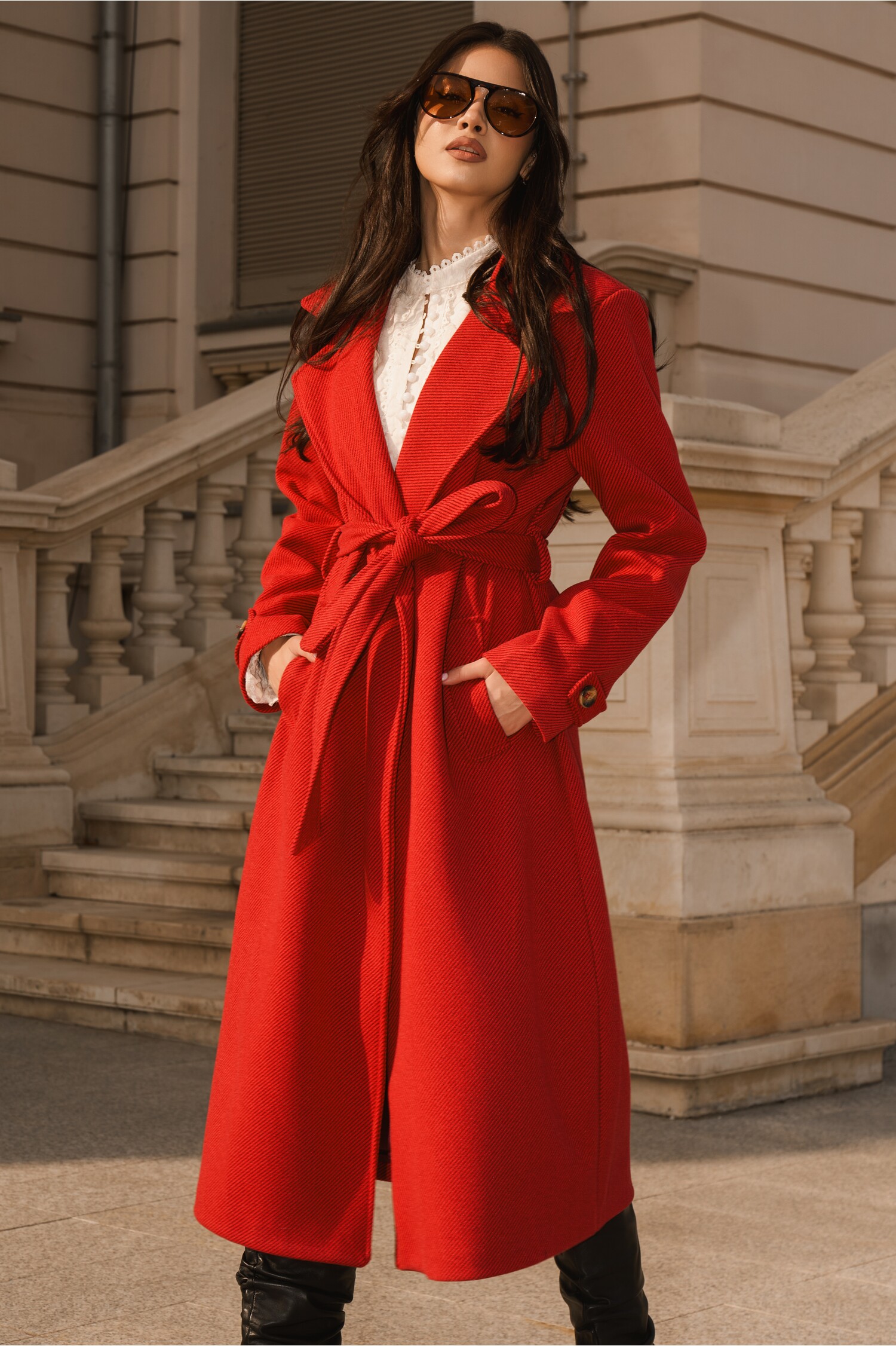 palton-lung-elegant-din-stofa-rosu-cu-dungi-si-cordon-in-talie-1336457-1084394-4