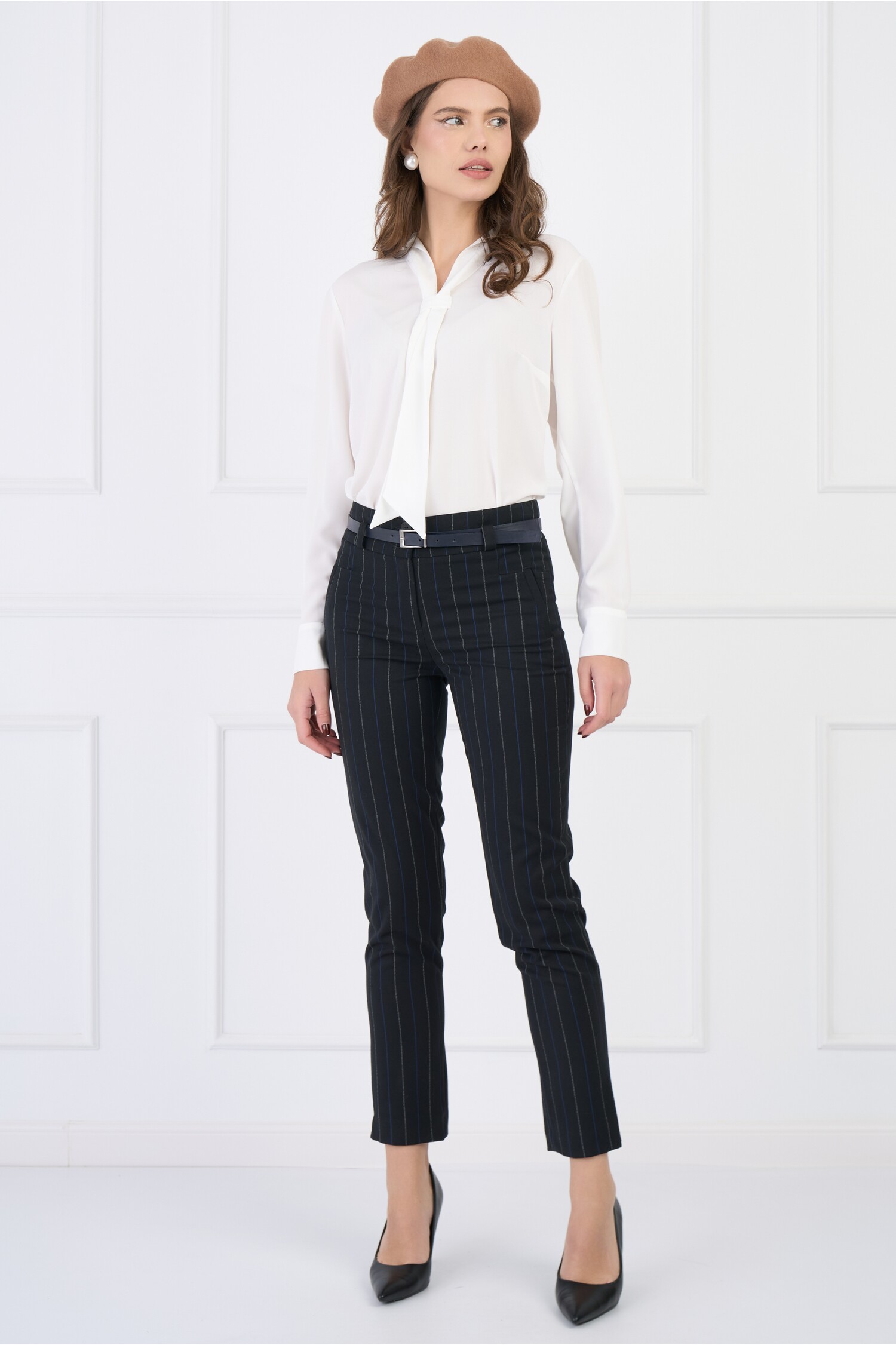 pantaloni-din-stofa-office-negri-cu-dungi-si-curea-in-talie-1334363-1079384-4