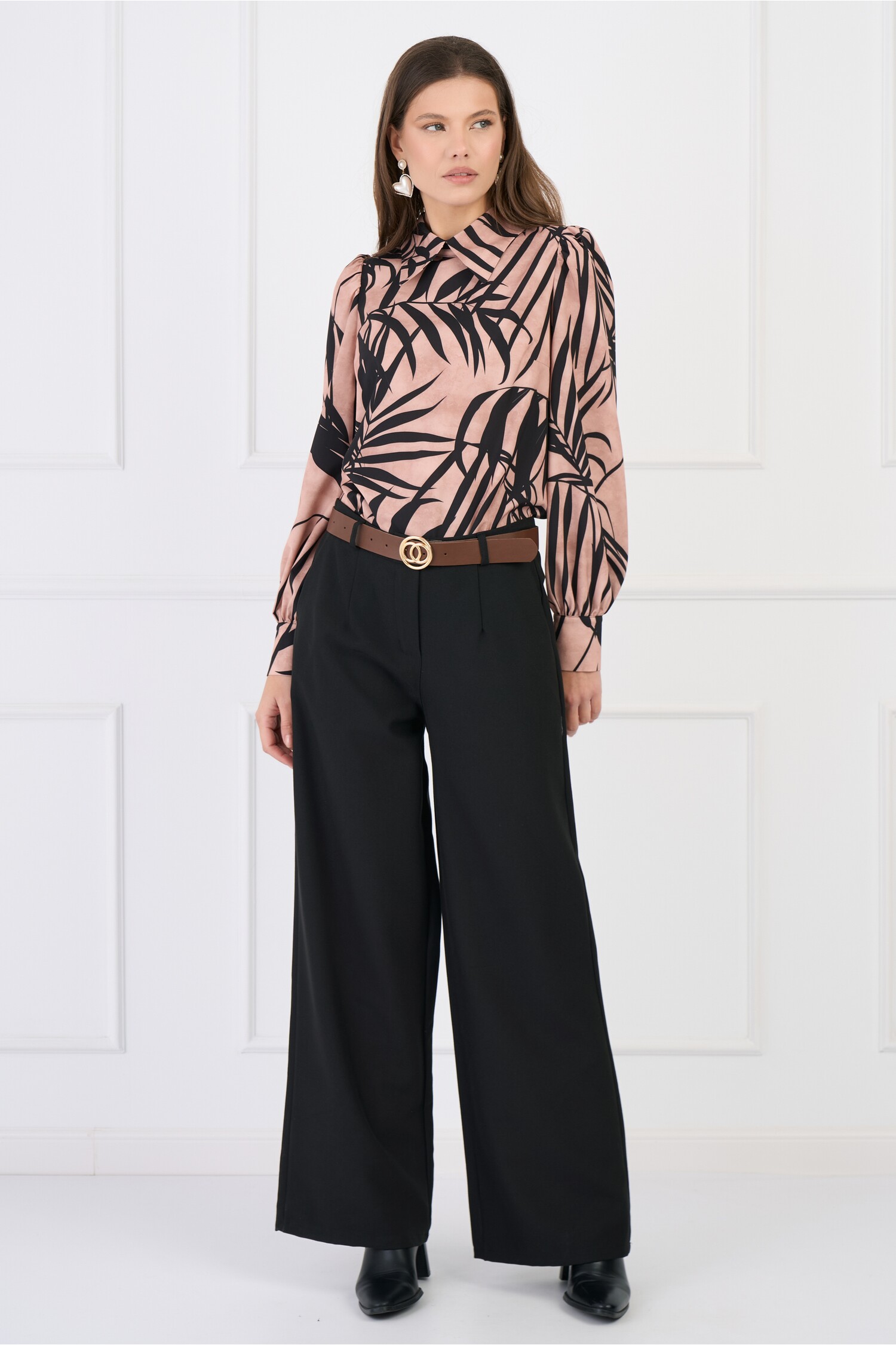 pantaloni-office-din-stofa-negri-cu-buzunare-si-curea-in-talie-1336655-1082231-4