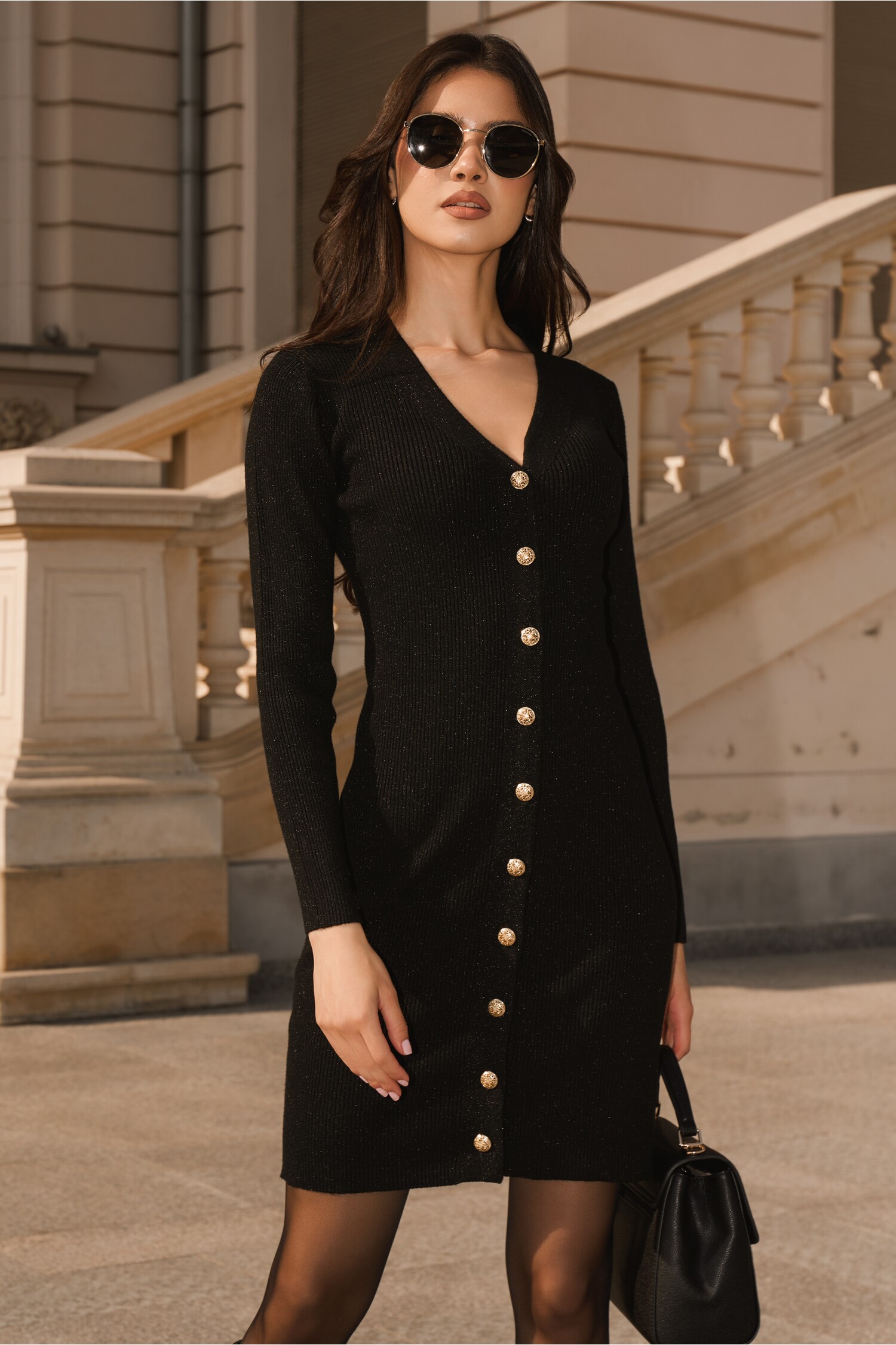 rochie-casual-din-tricot-reiat-neagra-cu-insertii-din-fir-lurex-si-nasturi-1336724-1084421-4