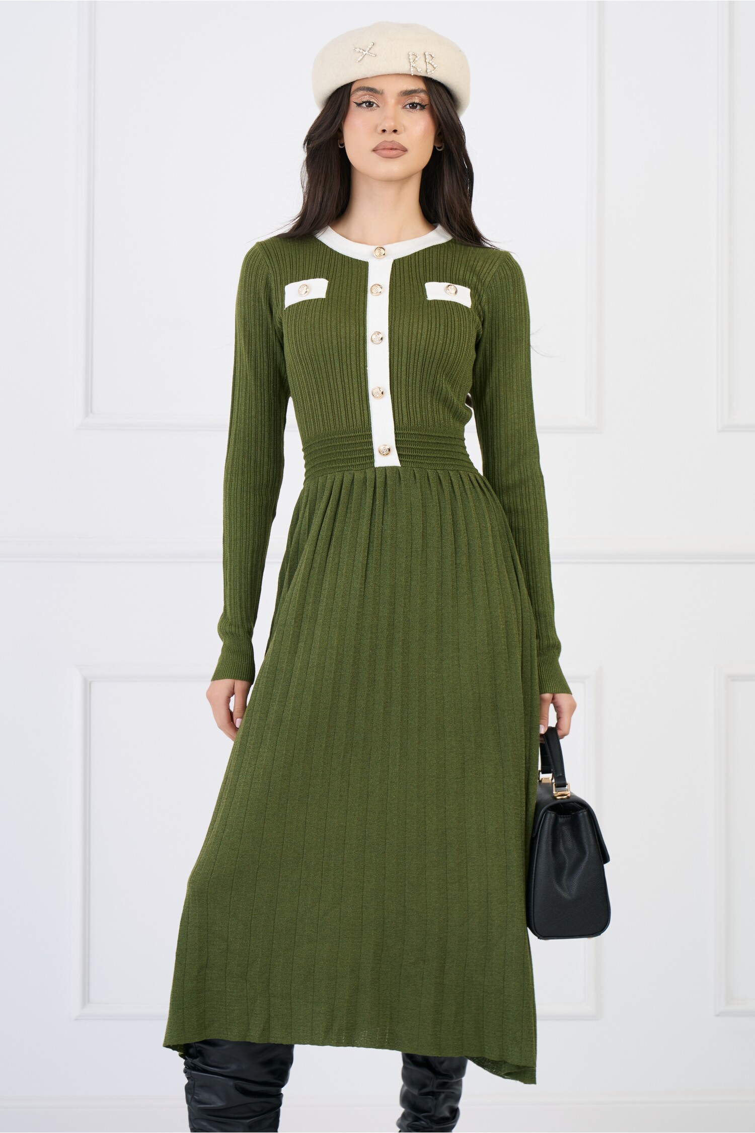 rochie-casual-din-tricot-verde-cu-insertii-din-fir-lurex-si-nasturi-1336874-1084055-4