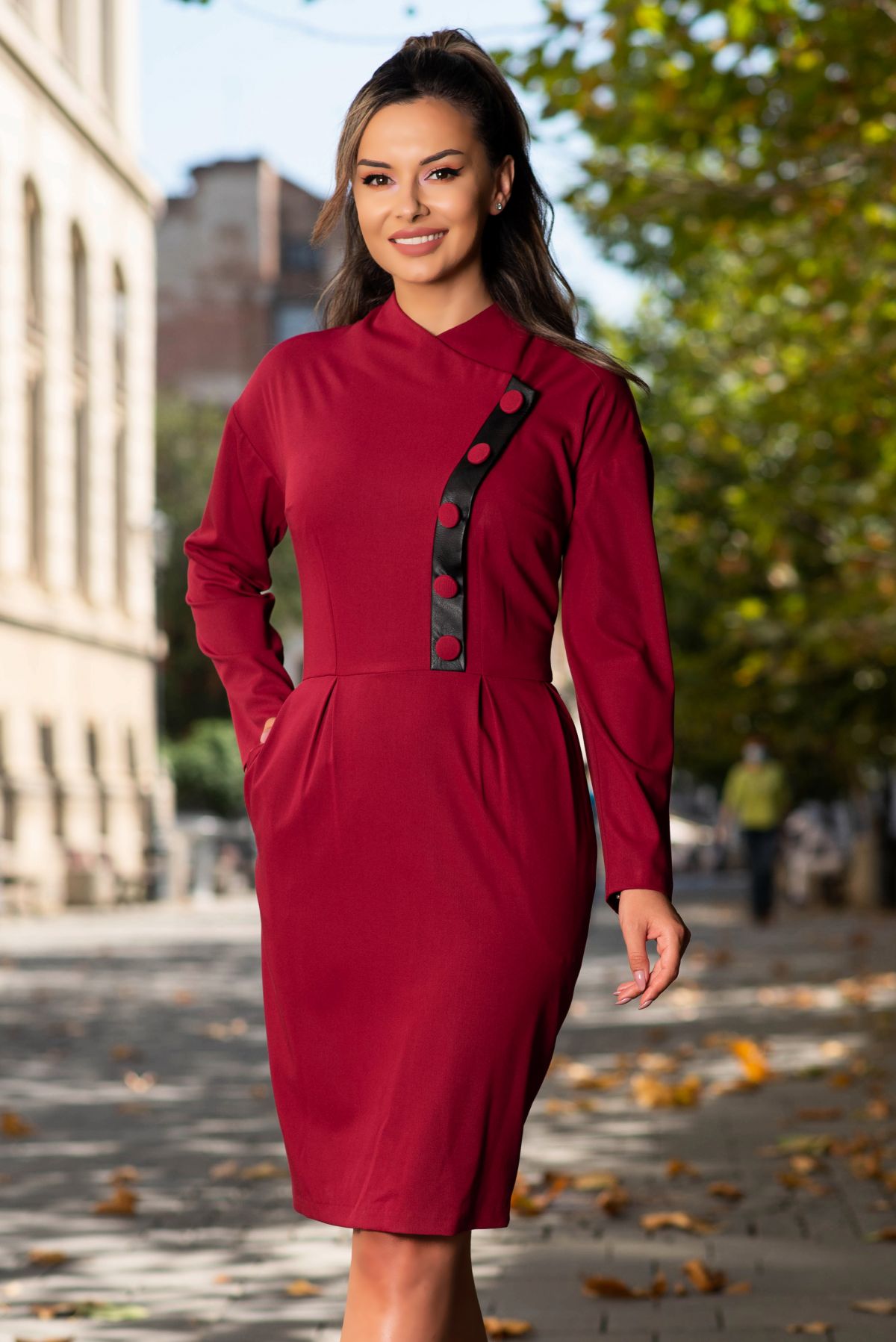 rochie-dama-midi-grena-cu-nasturi-imbracati-48198