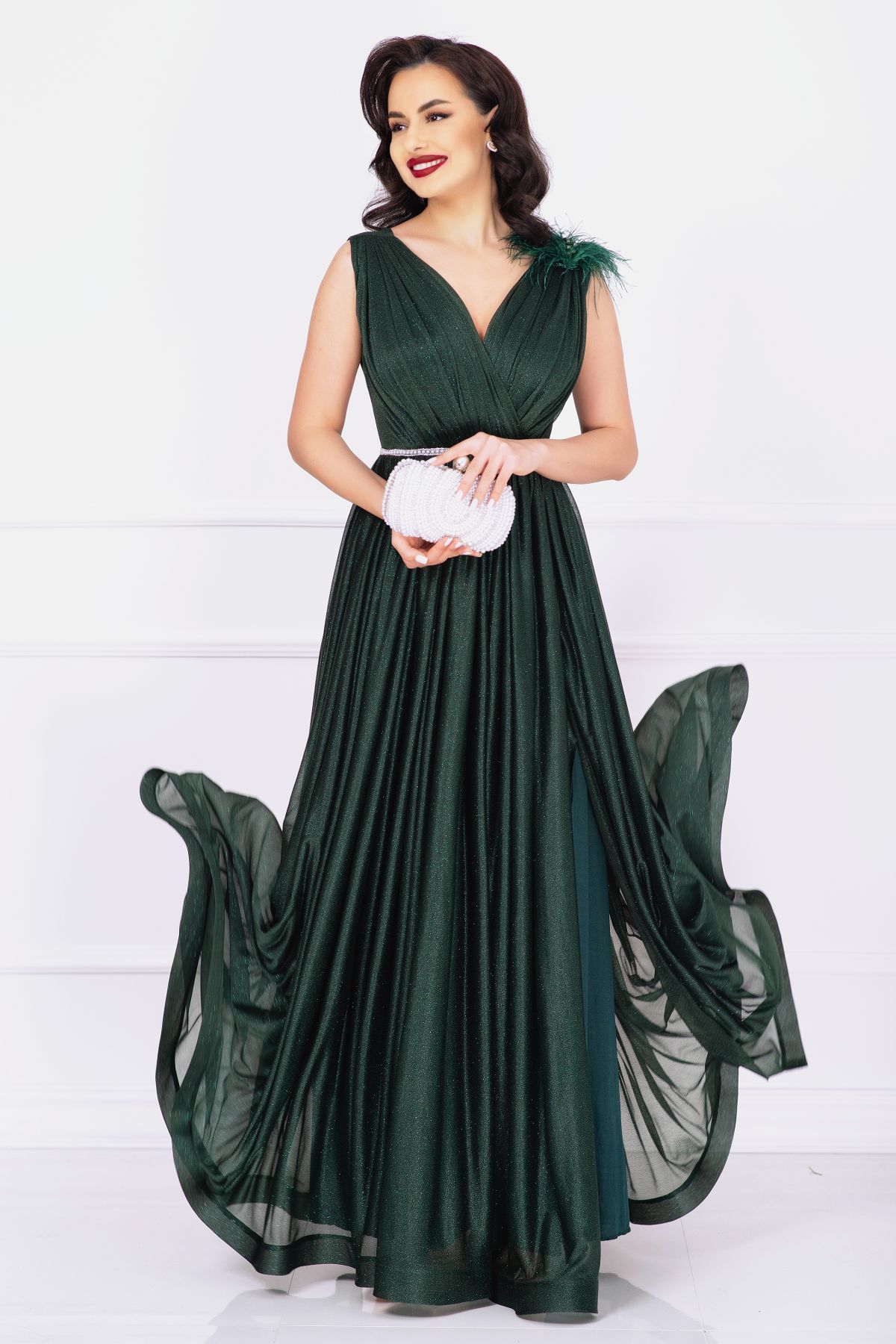 rochie-de-nasa-maia-verde-lunga-eleganta-cu-sclipici-si-accesoriu-cu-fulgi_74786