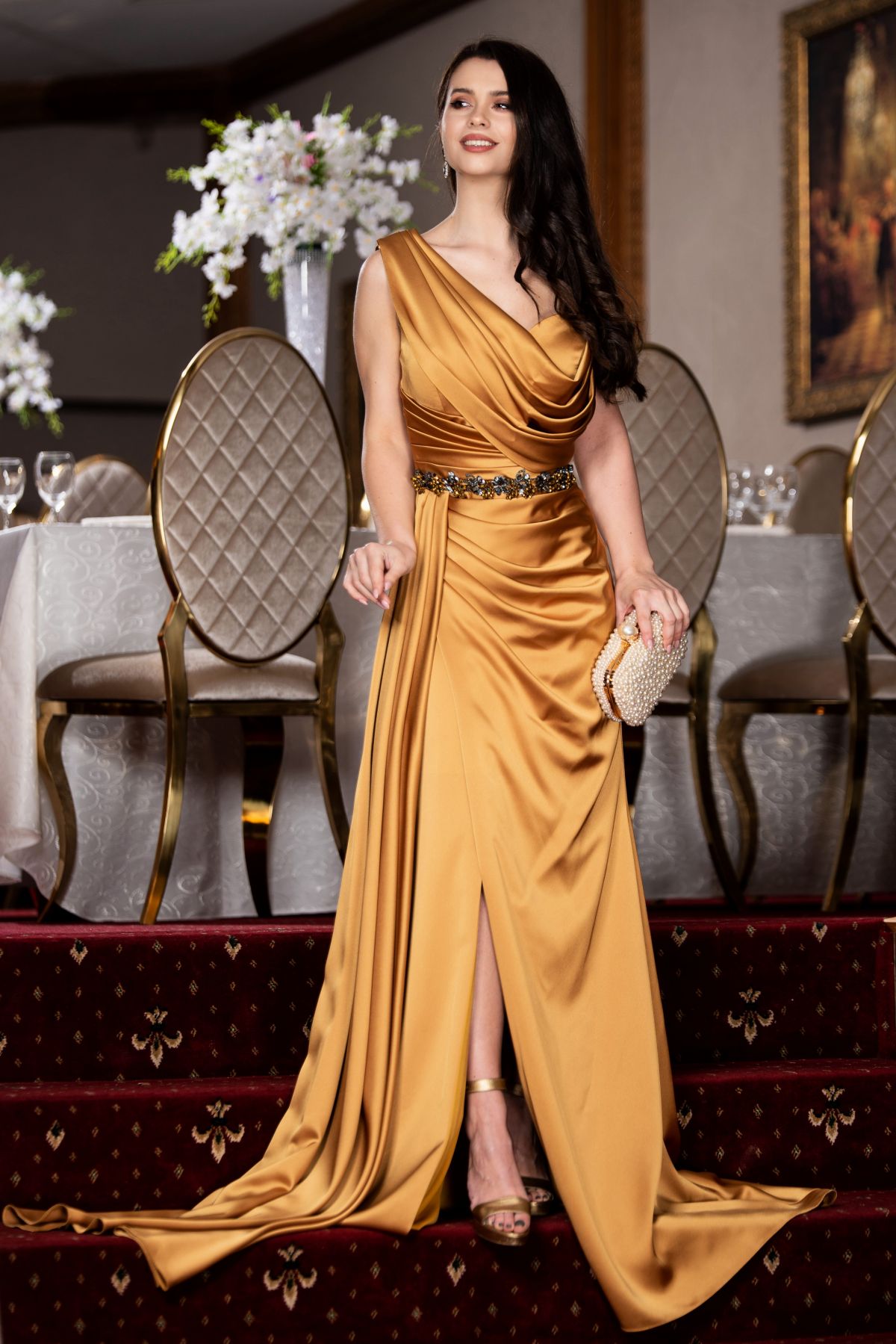 rochie-de-nasa-theresa-mustar-pretioasa-cu-fronseuri-si-trena_67010