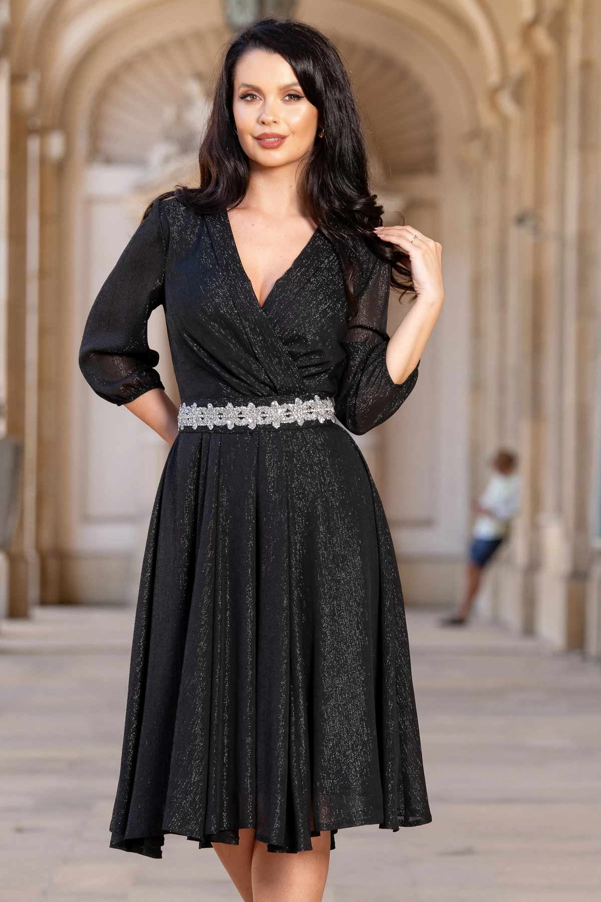 rochie-de-ocazie-neagra-in-clos-romina-cu-cordon-stralucitor-in-talie_86251