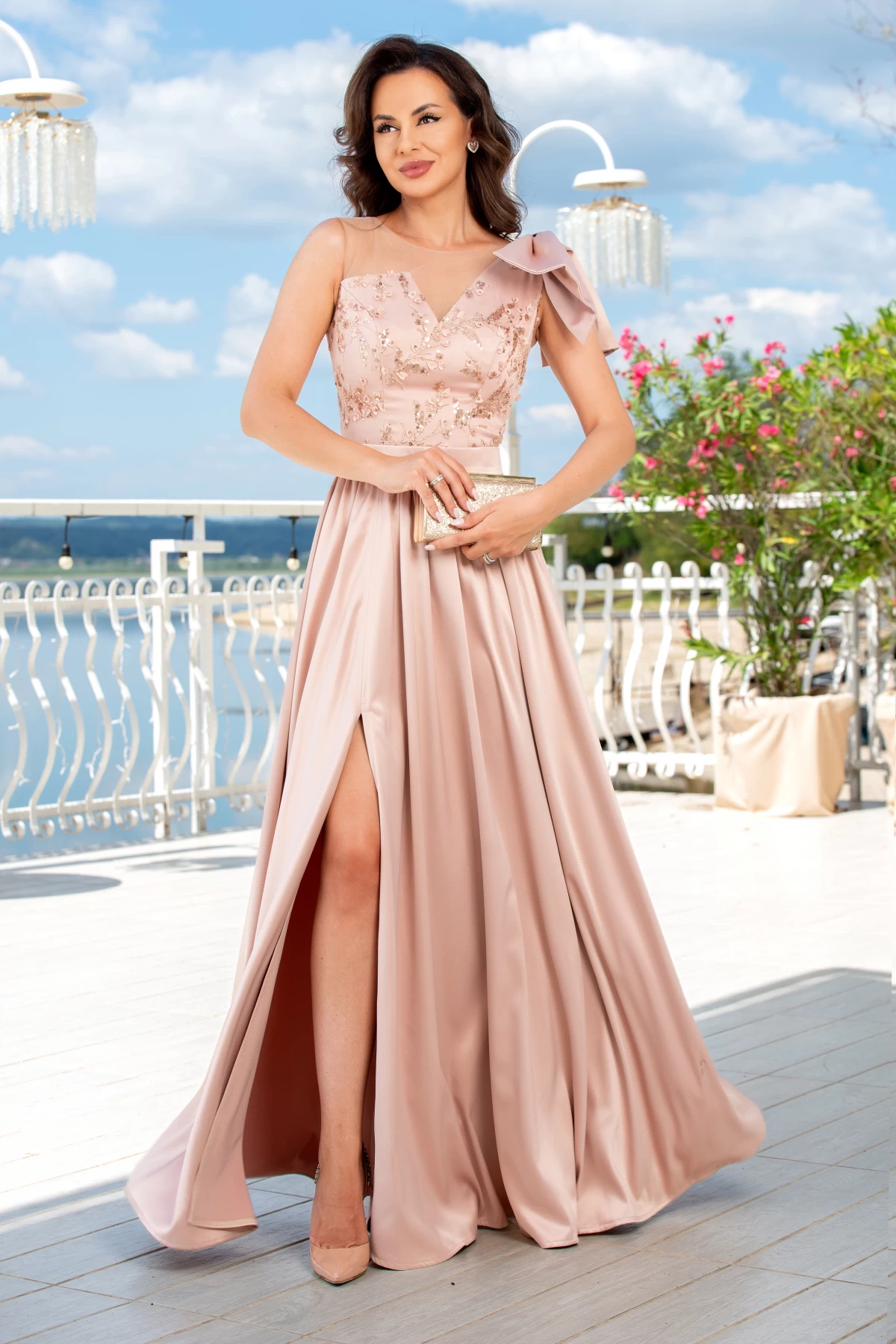 rochie-de-seara-eleganta-bej-lunga-ellis-cu-funda-pe-umar_85212