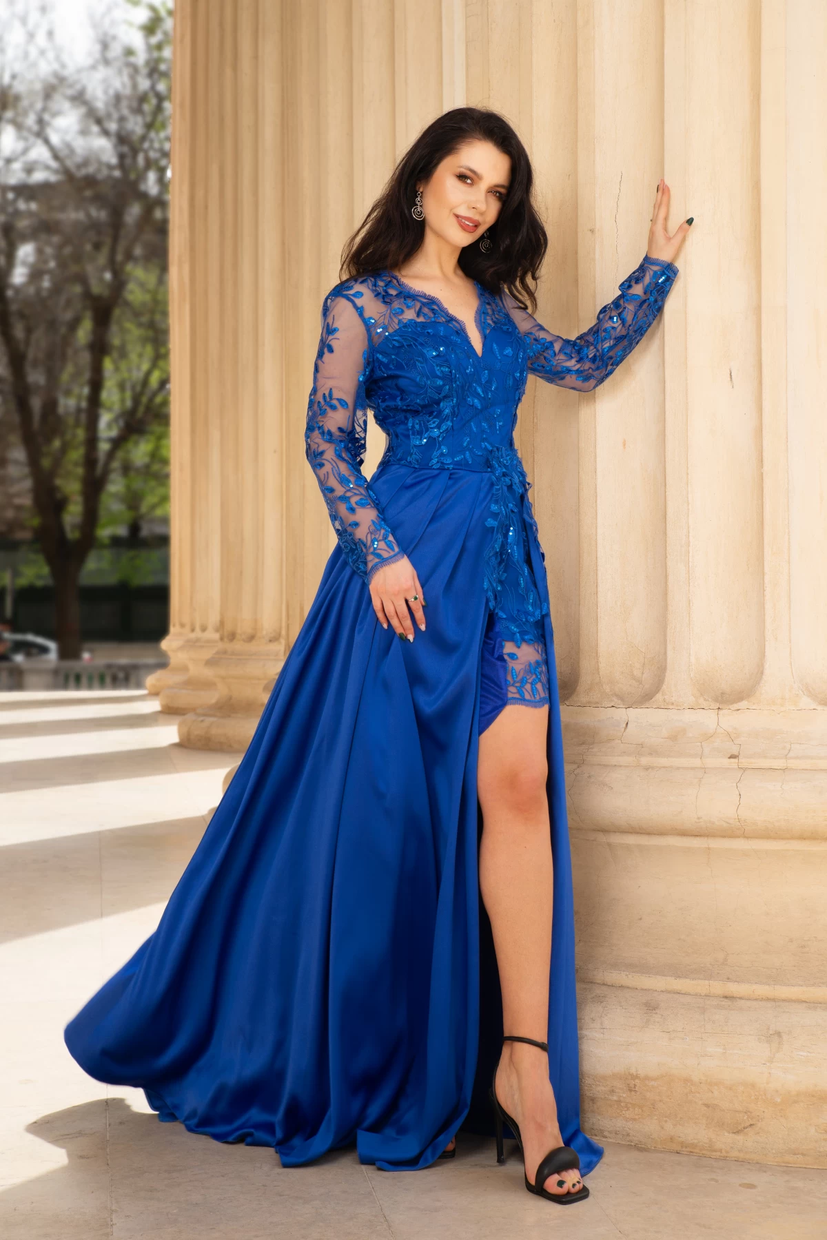 rochie-de-seara-ivette-albastru-royal-din-dantela-si-fusta-din-tafta_83242