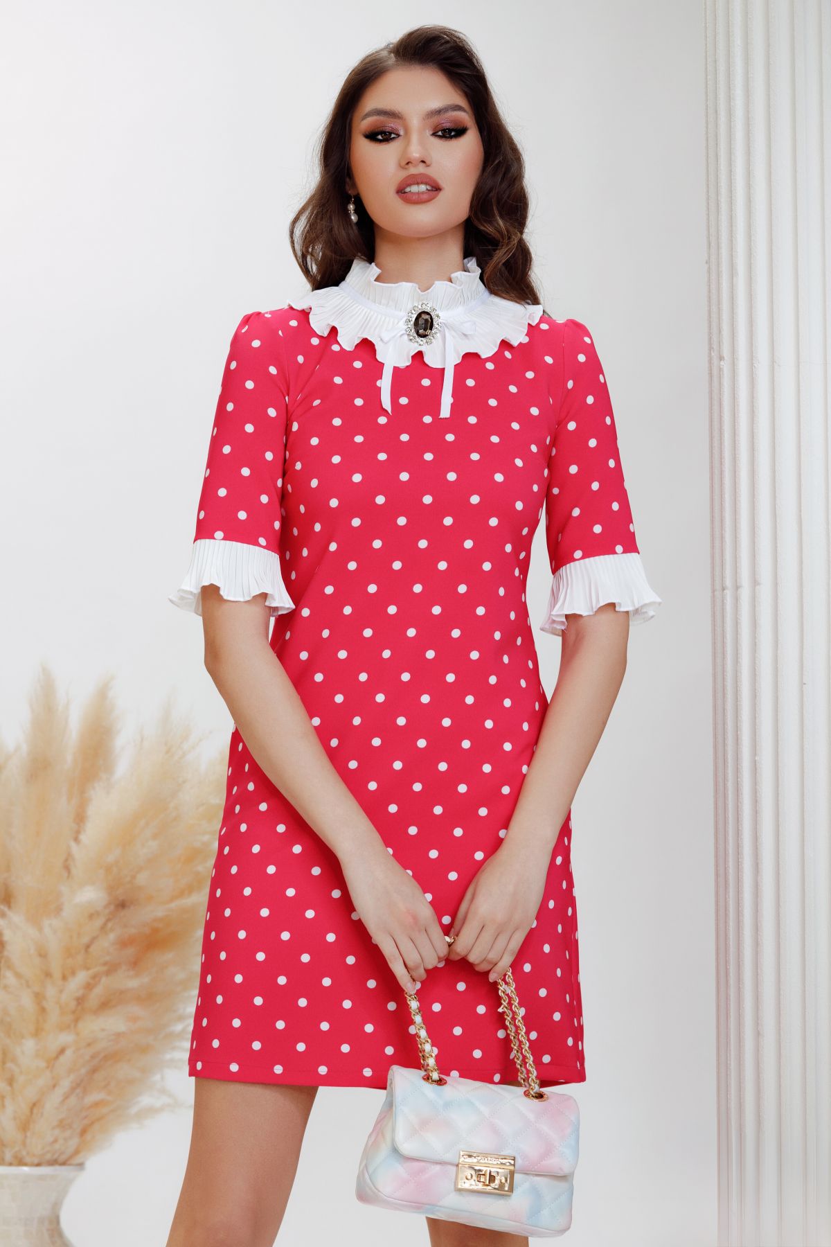rochie-de-zi-fofy-in-a-ciclame-cu-buline-albe-guler-si-mansete-plisate_74604