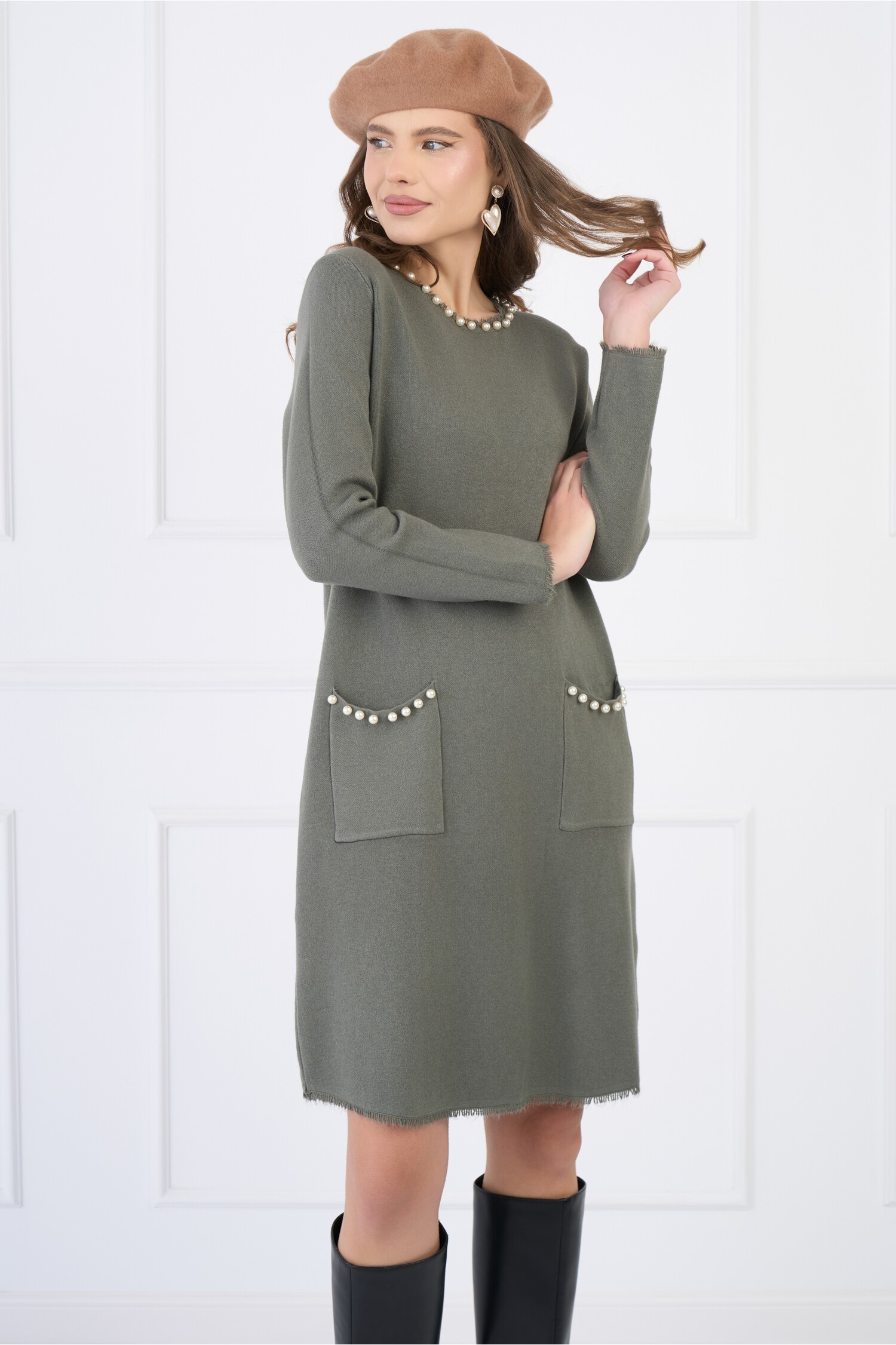 rochie-din-tricot-kaki-cu-perle-la-decolteu-si-buzunare-1331912-1080122-4