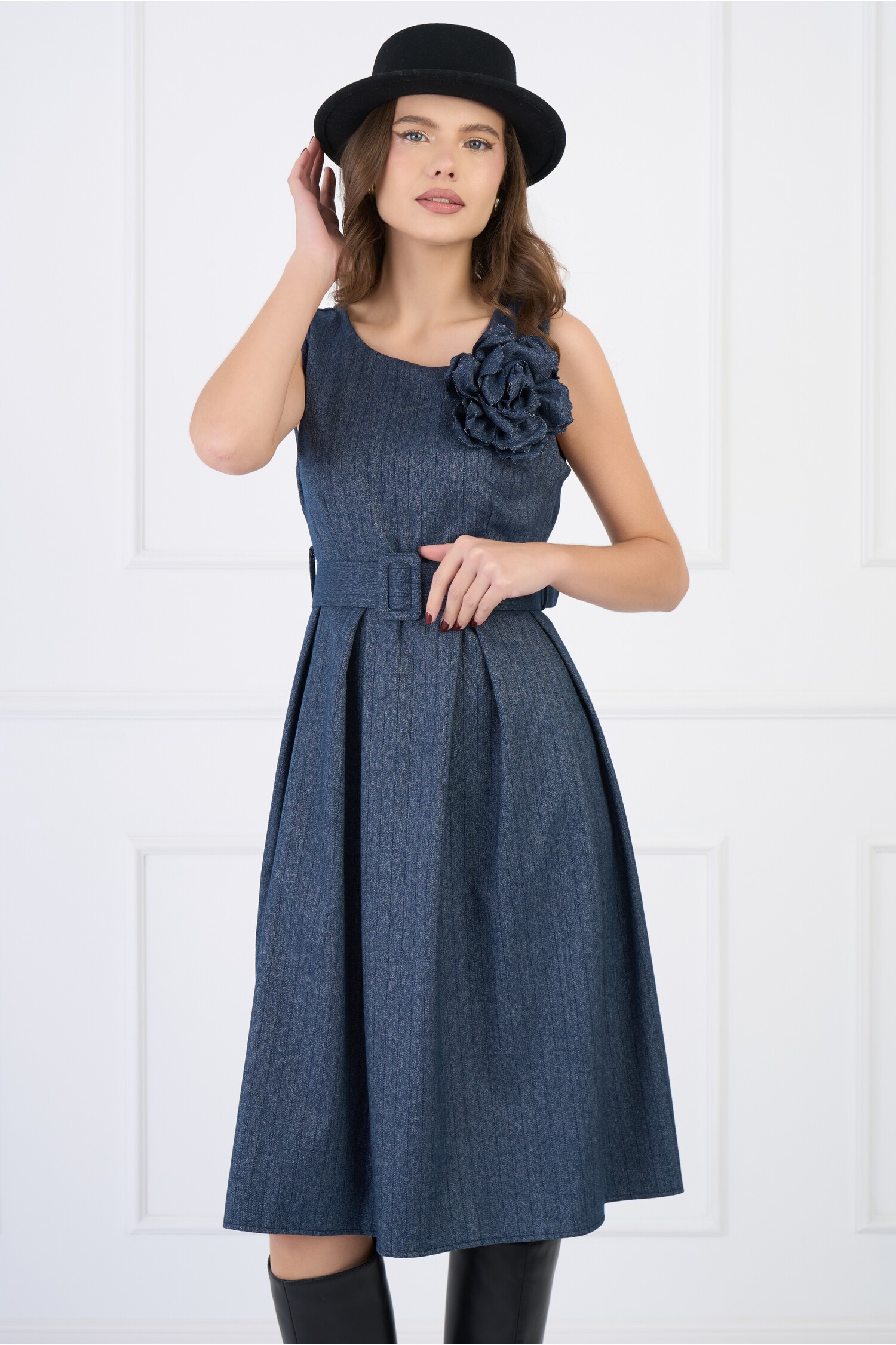 rochie-din-viscoza-bleumarin-cu-floare-si-curea-in-talie-1330598-1080194-4