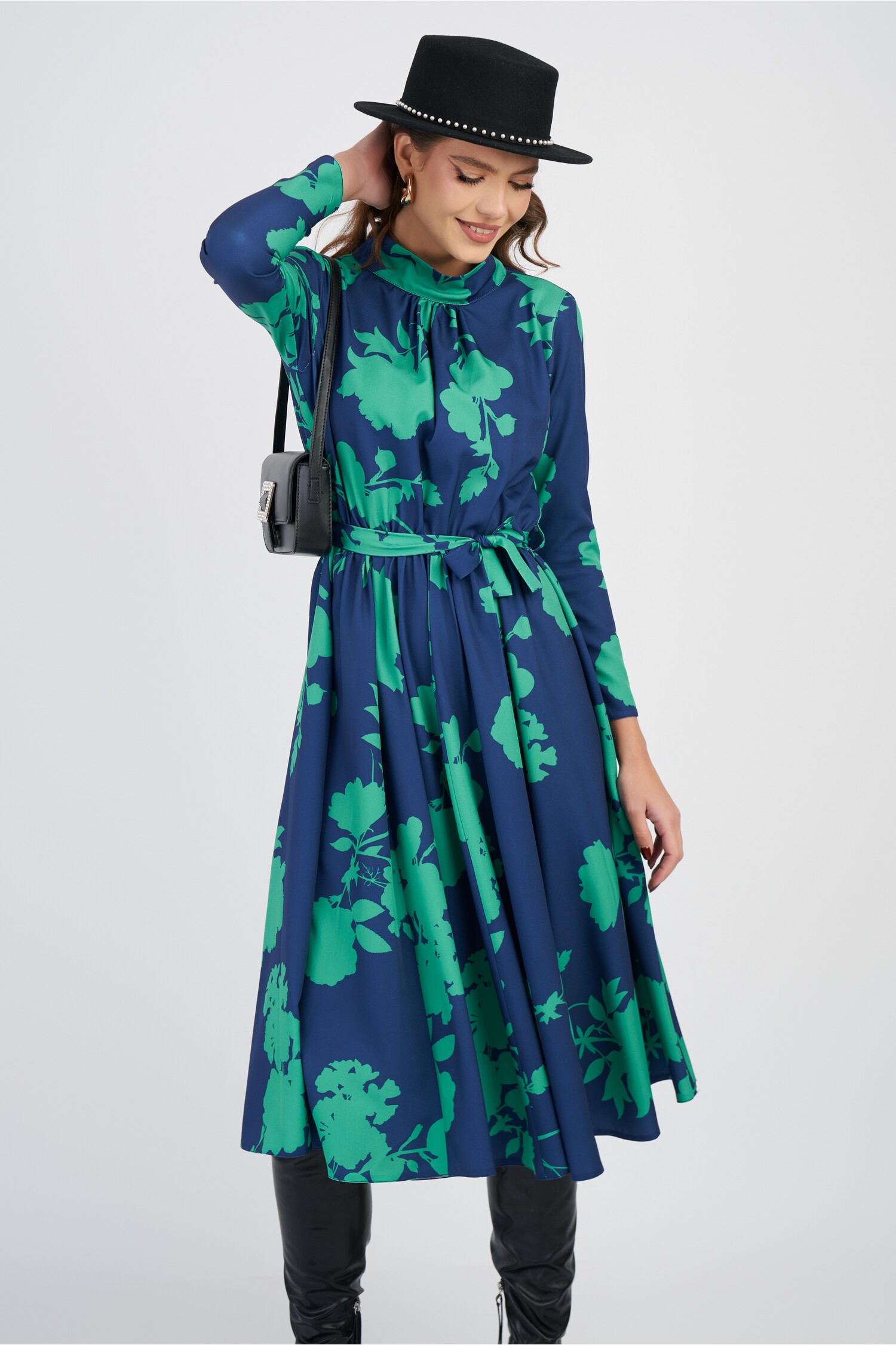 rochie-dy-fashion-albastra-cu-insertii-verzi-clos-si-maneca-lunga-1329404-1076285-4