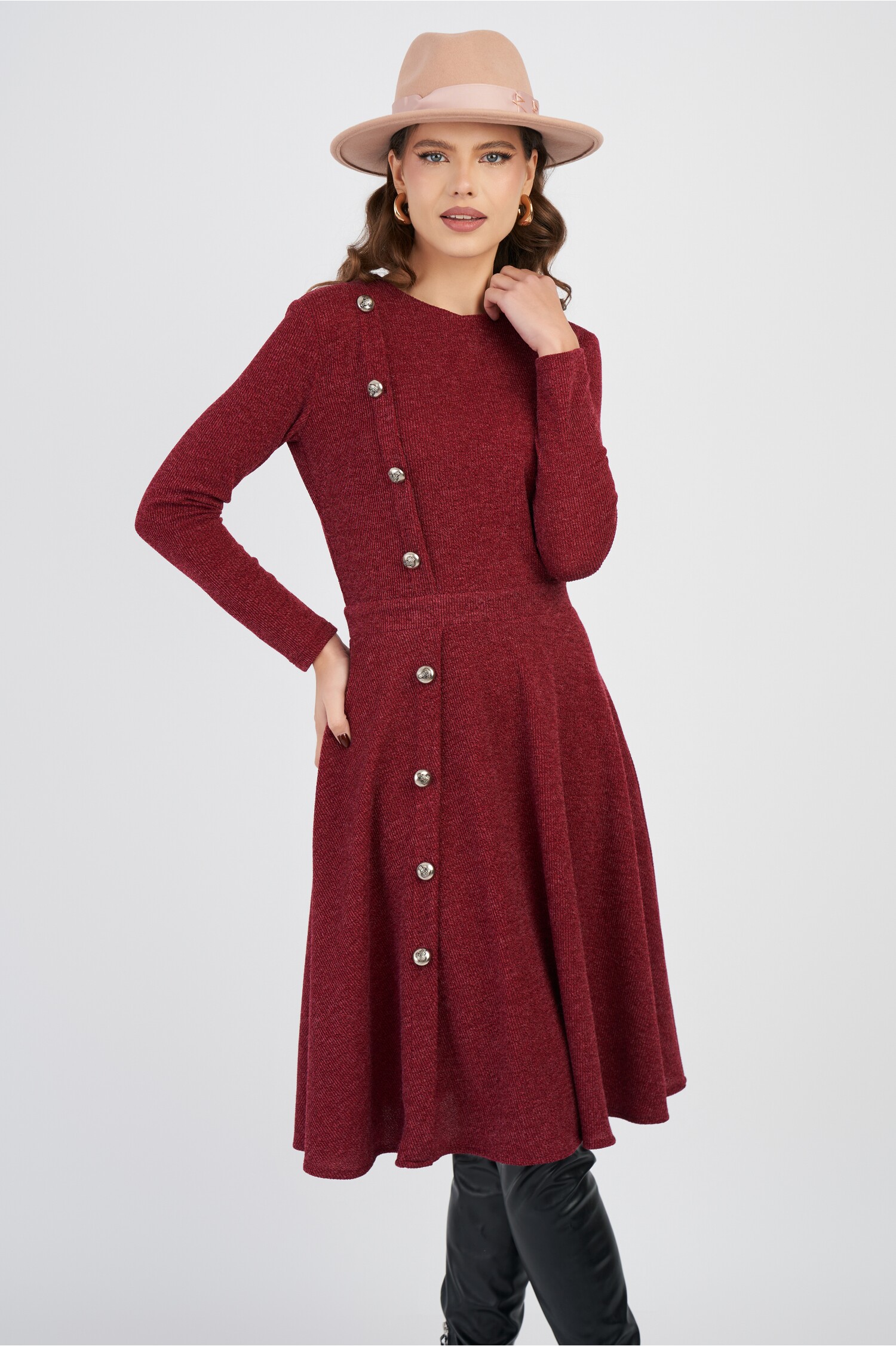 rochie-dy-fashion-bordo-clos-cu-nasturi-pe-o-parte-1329767-1083722-4