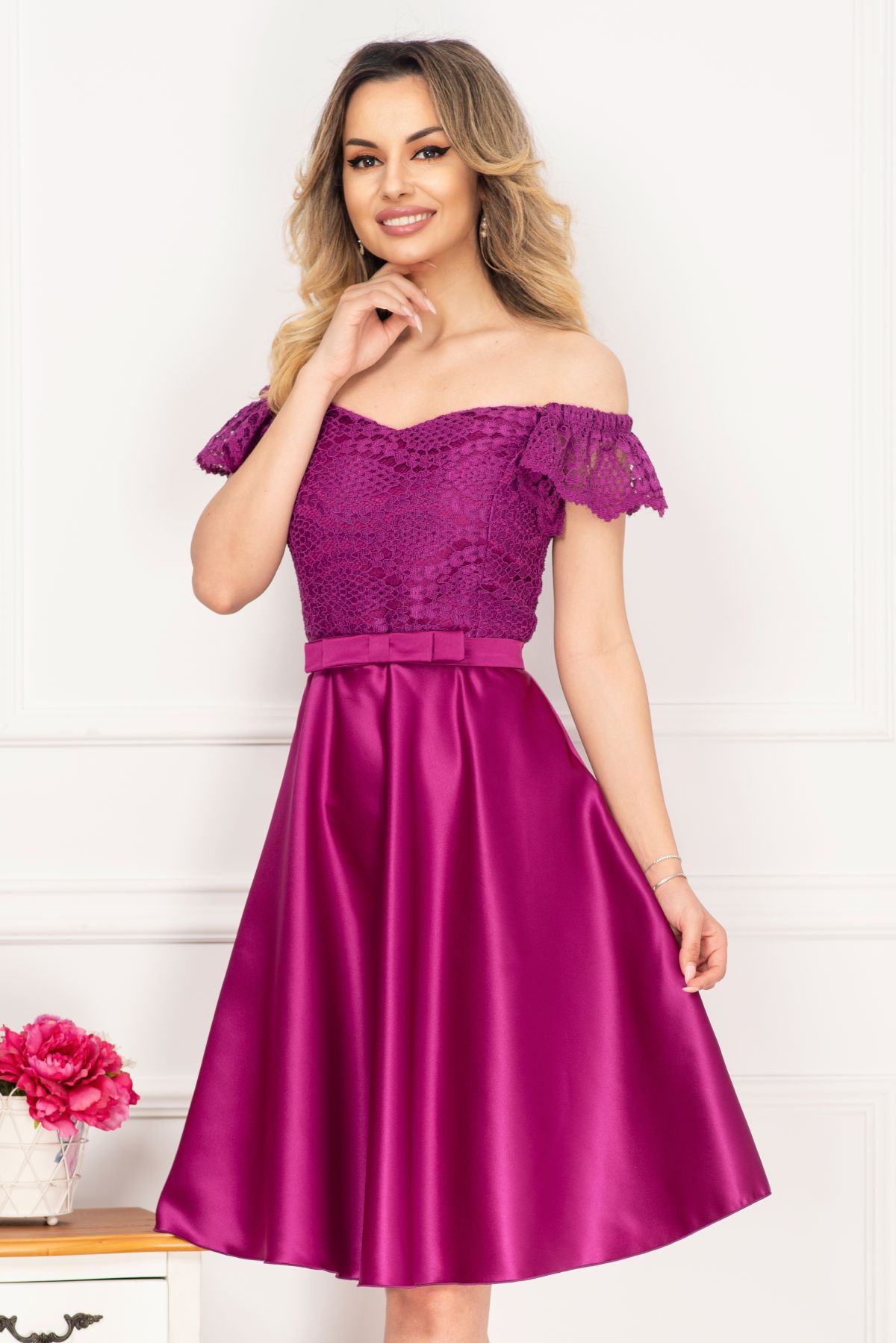 rochie-eleganta-inpuff-de-ocazie-magenta-cu-broderie-aplicata-si-funda-59070