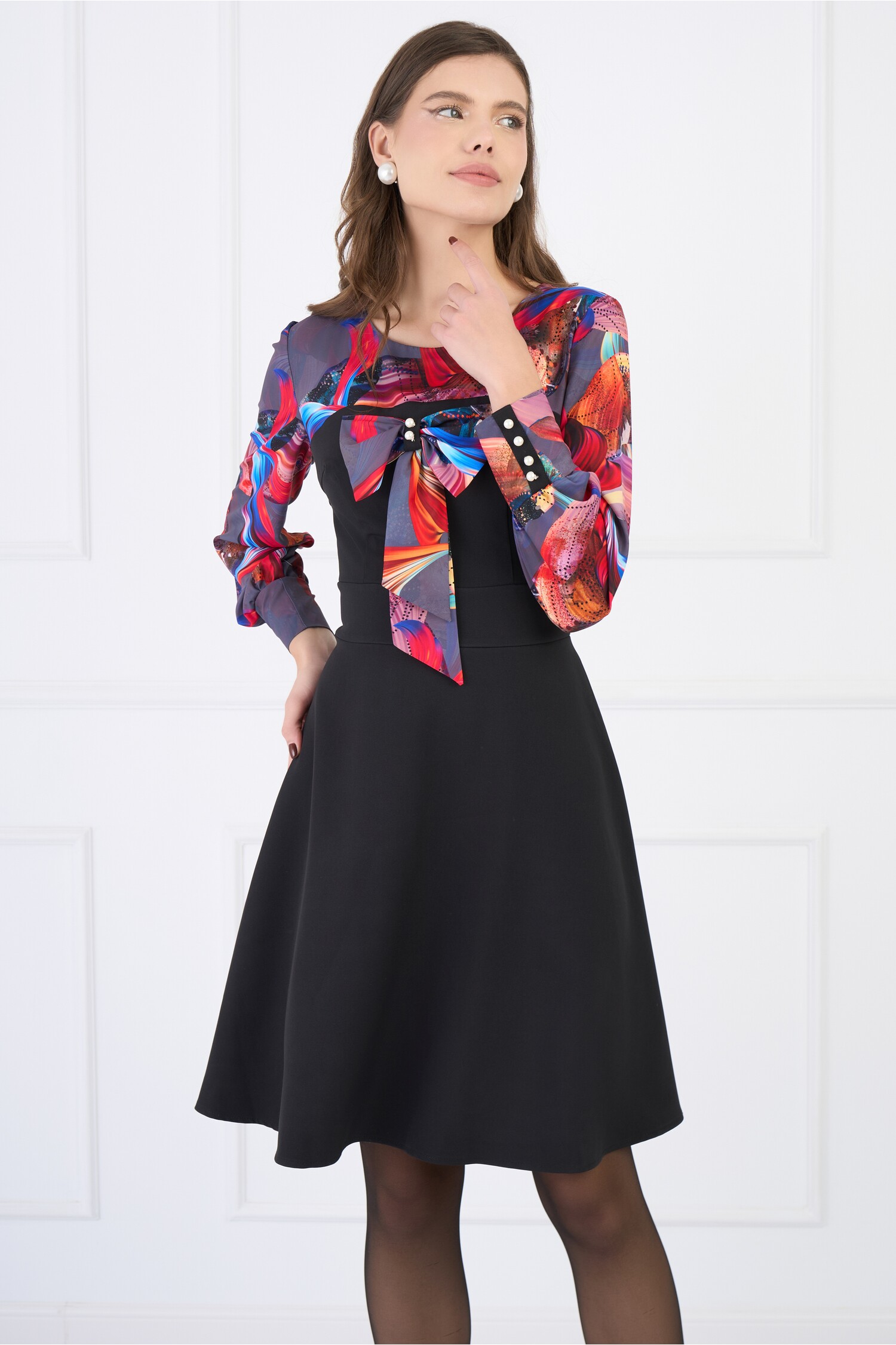 rochie-ella-collection-andrada-din-stofa-neagra-cu-funda-si-imprimeu-colorat-1333142-1080227-4