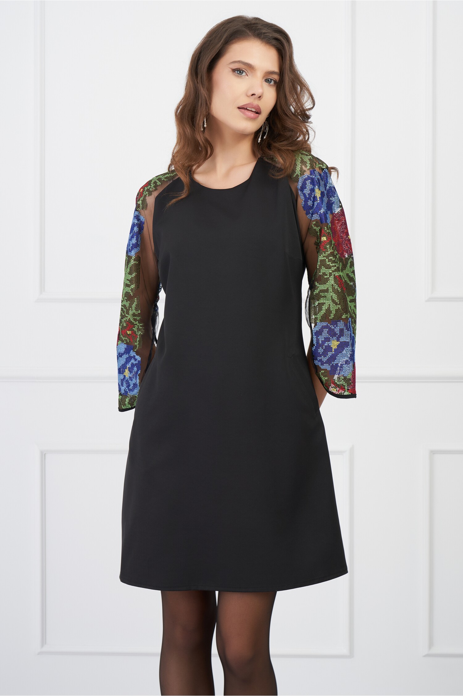 rochie-ella-collection-andrea-neagra-cu-broderie-traditionala-colorata-pe-maneci-1323773-1071008-4