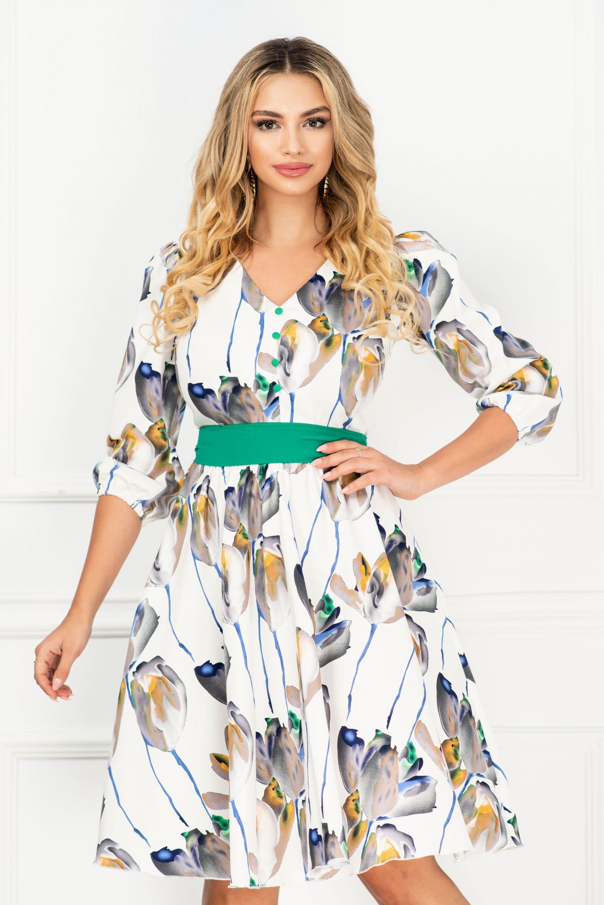 rochie-inpuff-de-zi-ecru-in-clos-cu-imprimeu-floral-tip-pictura-60345