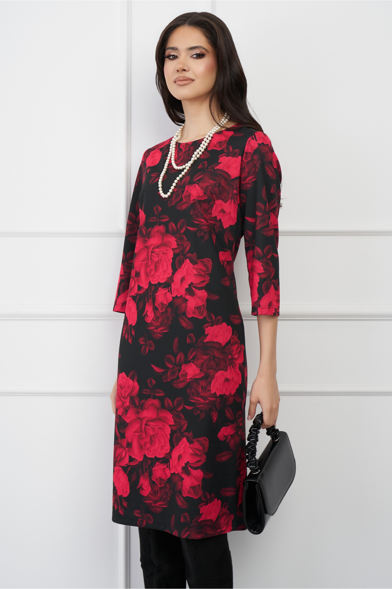 rochie-lucia-neagra-cu-imprimeuri-florale-fucsia-1325663-1074278-4