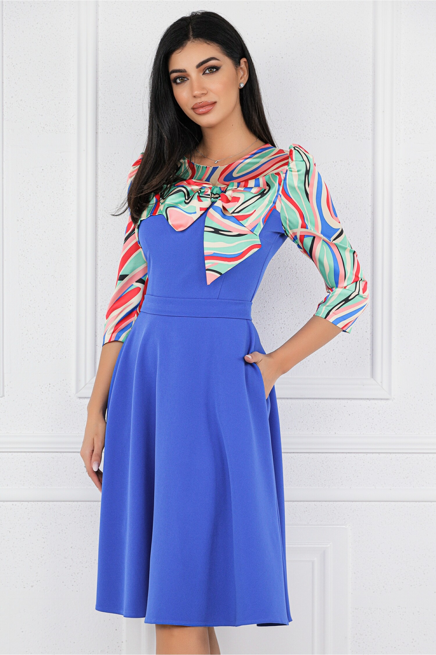 rochie-mbg-albastra-cu-imprimeu-verde-mint-si-funda-la-bust-1330100-1074965-4